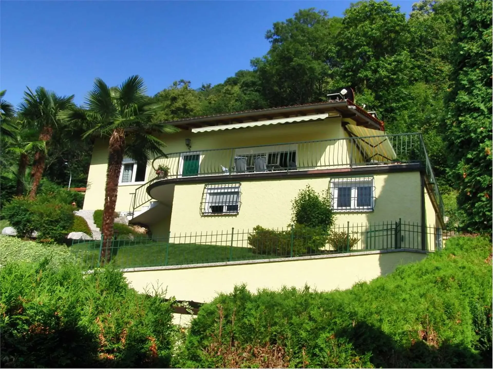 Exklusives Haus in sonniger und ruhiger Lage mit Charme