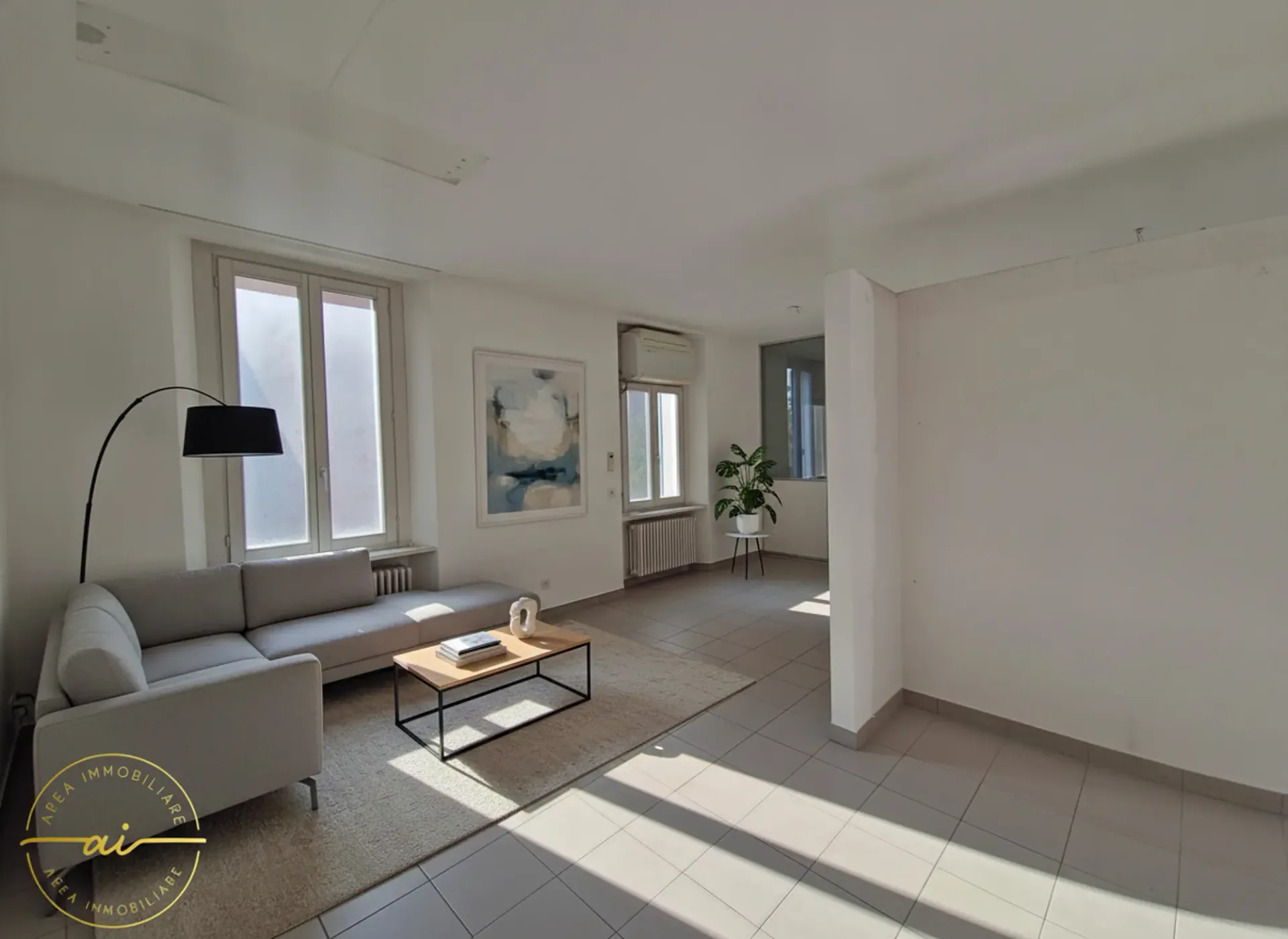 Zweizimmerwohnung zur Renovierung in der Innenstadt von Chiasso