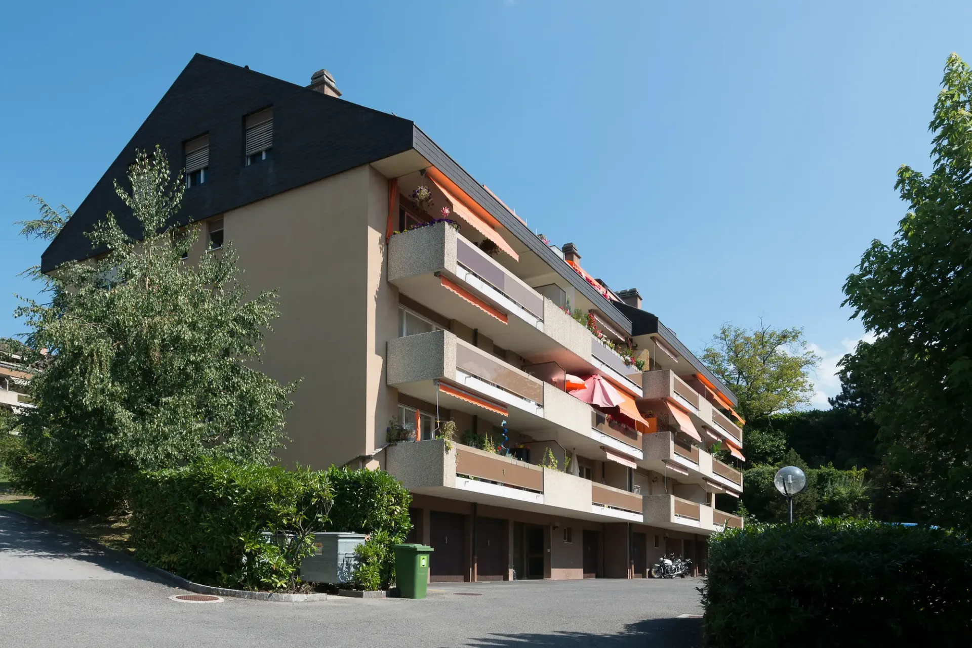 Zu vermieten Parkplatz