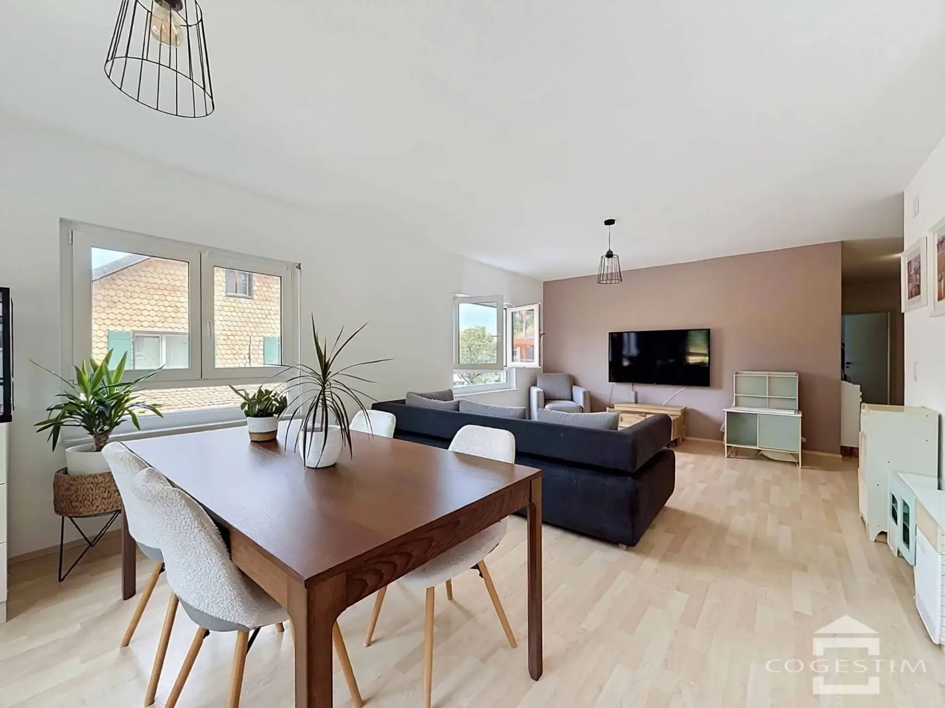 Wohnung mit 4.5 Zimmern im Zentrum des Dorfes Gimel