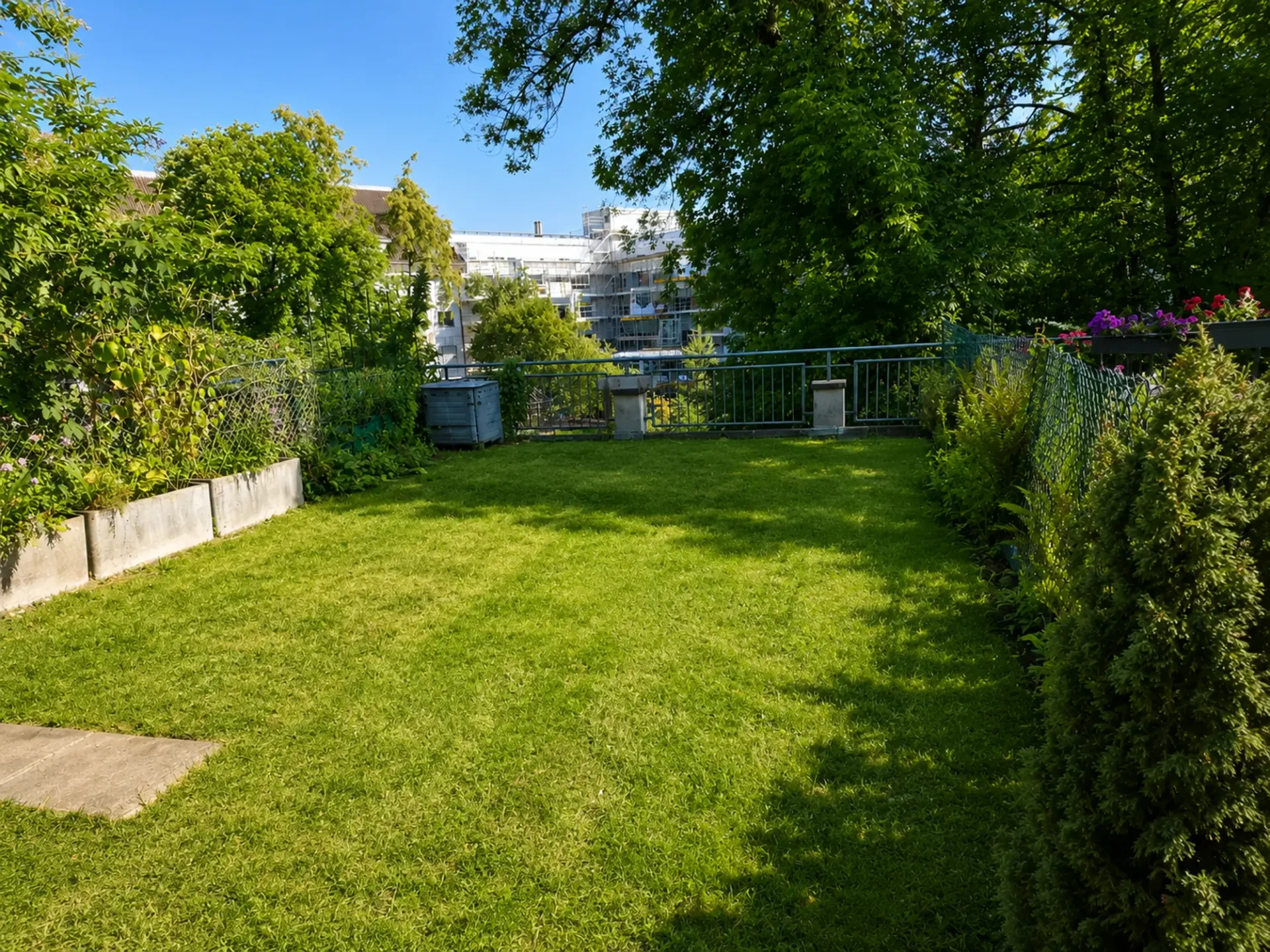 Neu renoviertes 3.5-Zimmer-Penthouse mit exklusivem Privatgarten