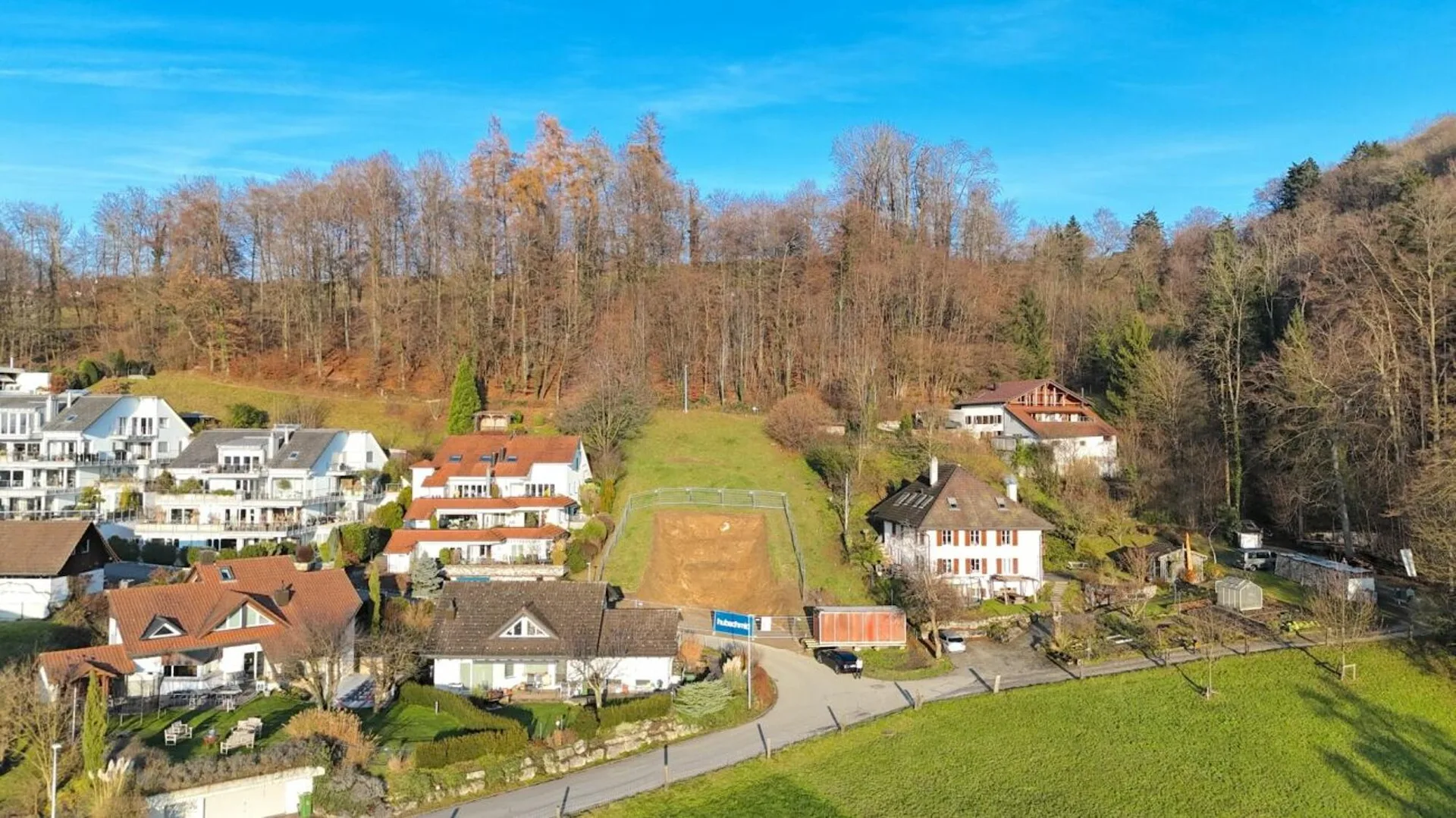 BAUFORTSCHRITT: HANGSICHERUNG VOLLENDET - BELLA VISTA.CH NIMMT FORM AN