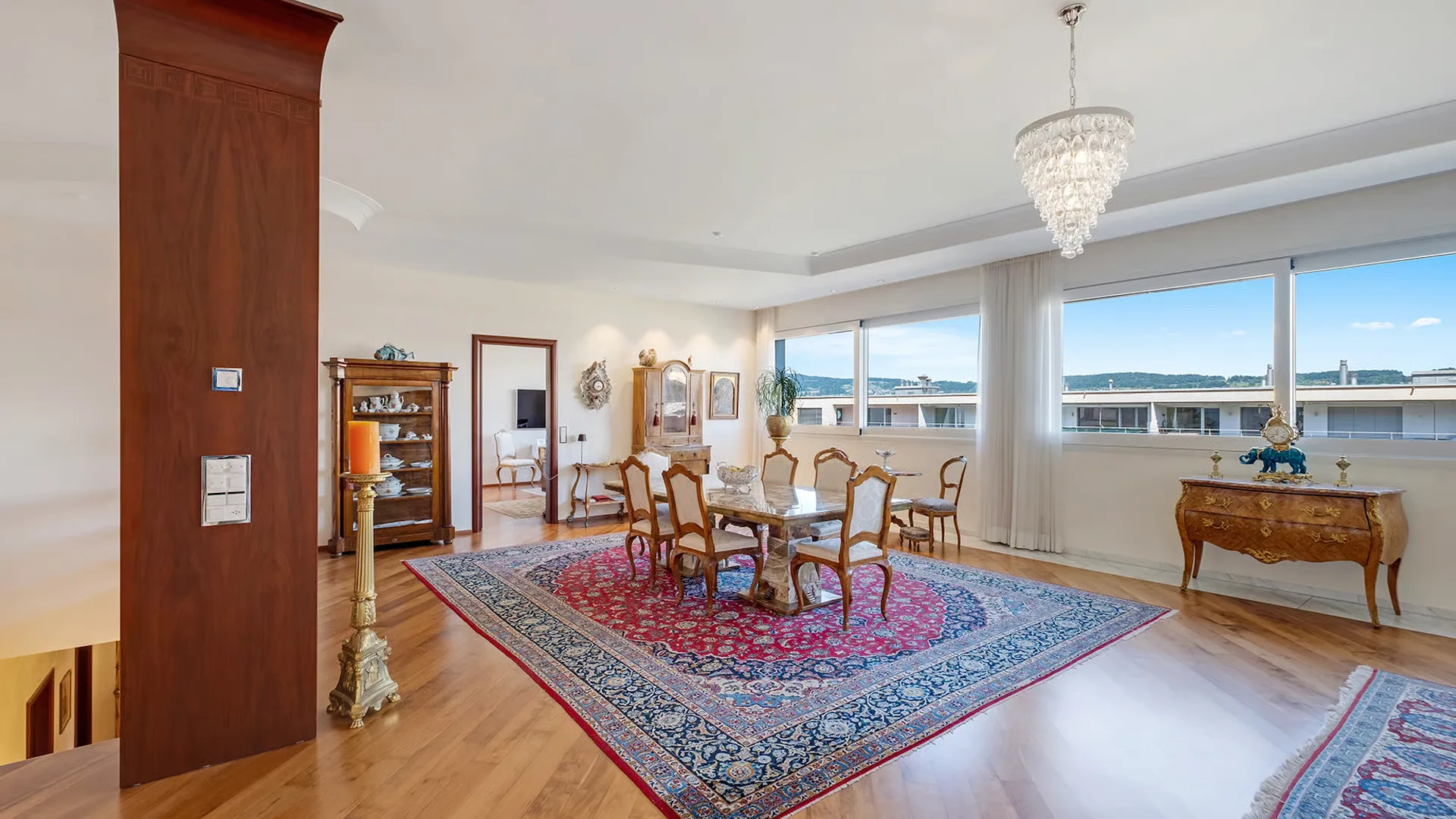 Elegante Maisonette-Wohnung mit aussergewöhnlicher Grosszügigkeit
