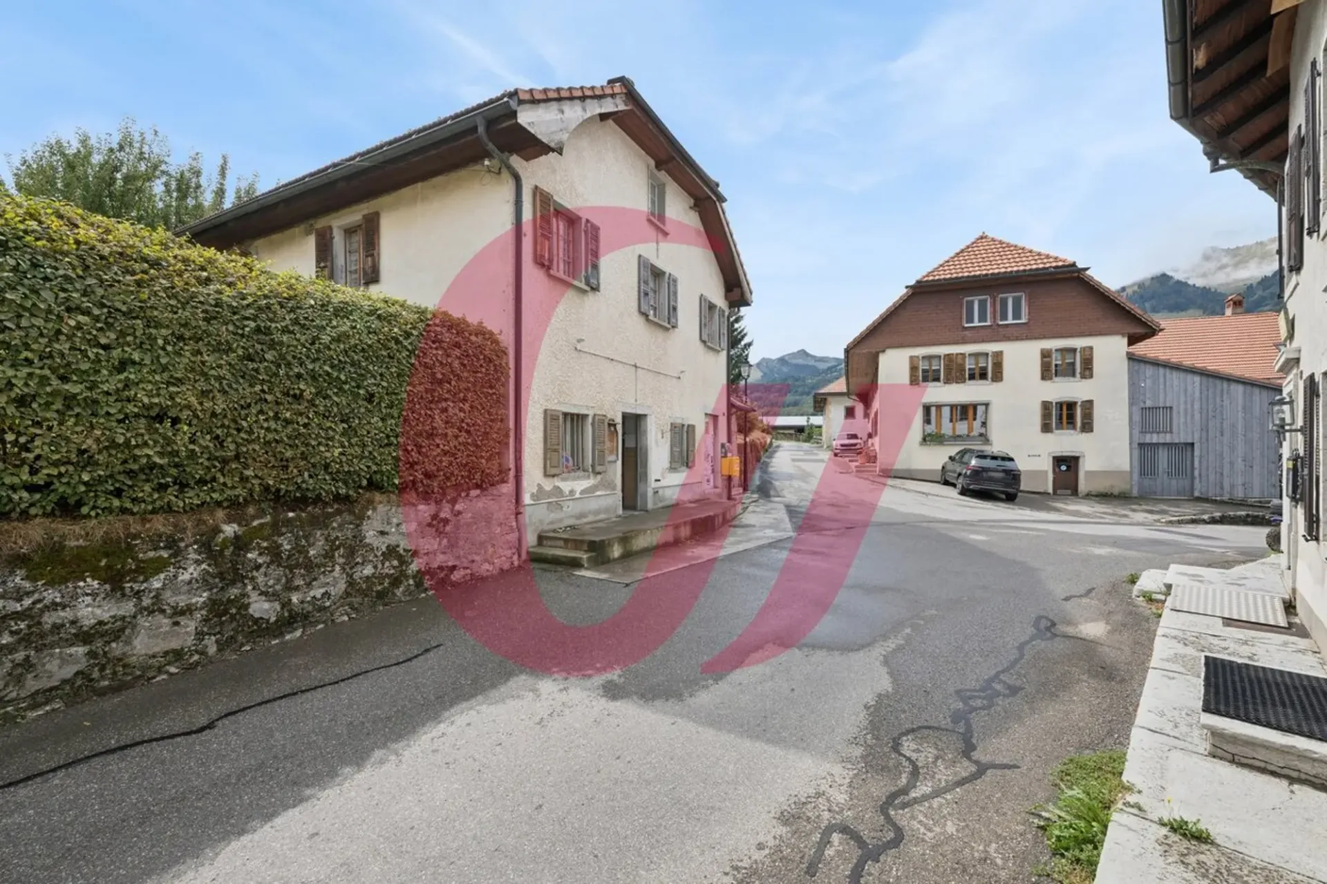 Haus im Dorfzentrum von Lessoc!