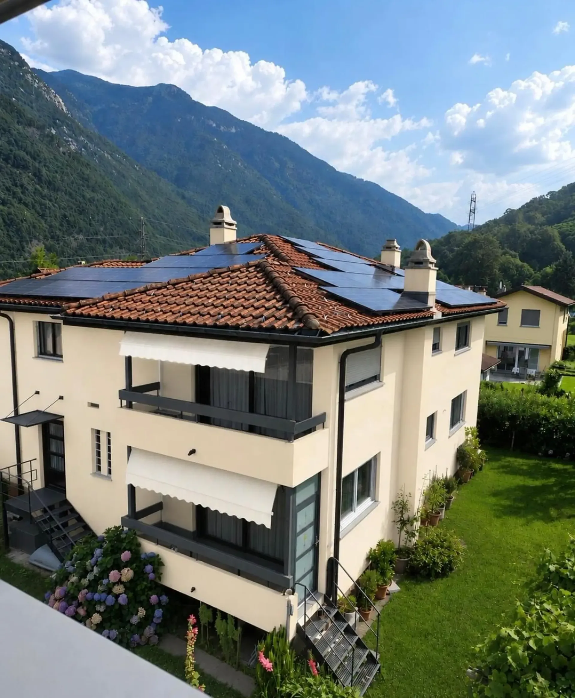 Dachwohnung in einer Doppelhaushälfte in Arbedo-Castione, komplett renoviert