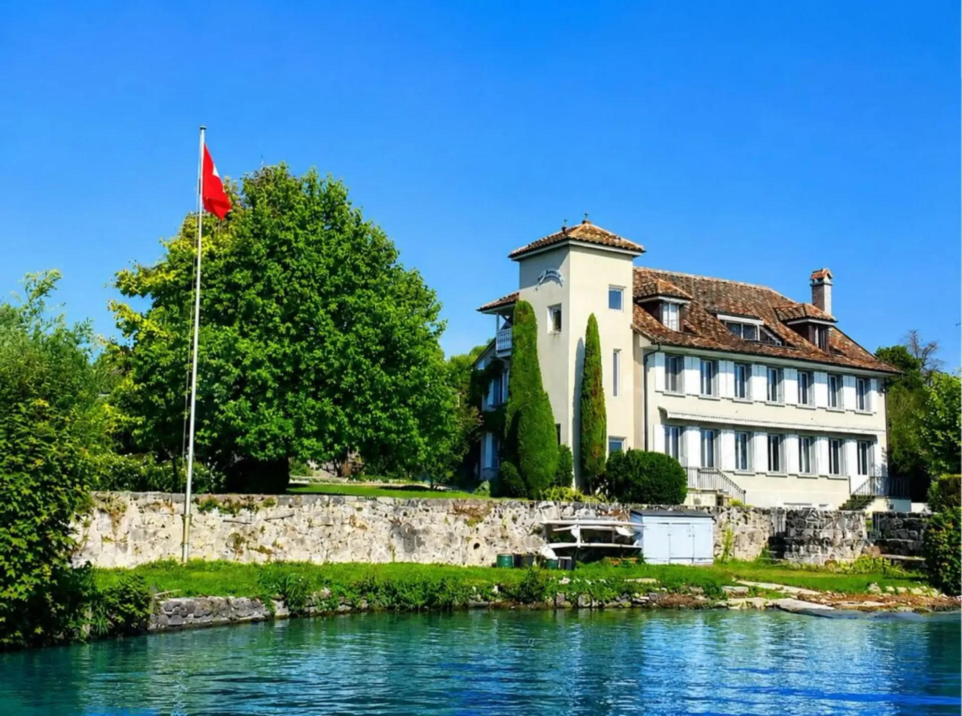 Pieds-dans-l'eau à Nyon