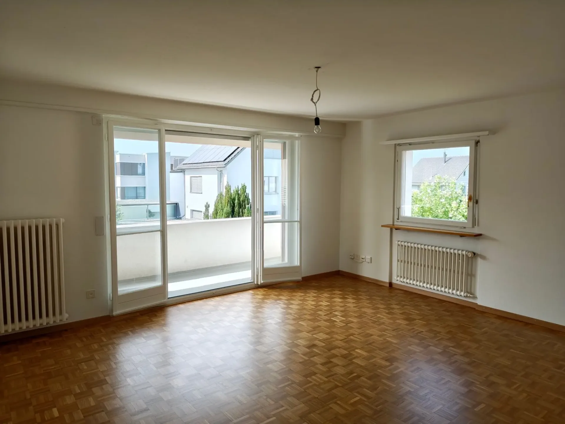 Charmante 3.5-Zimmer-Wohnung mit Balkon in Baar – ab sofort verfügbar