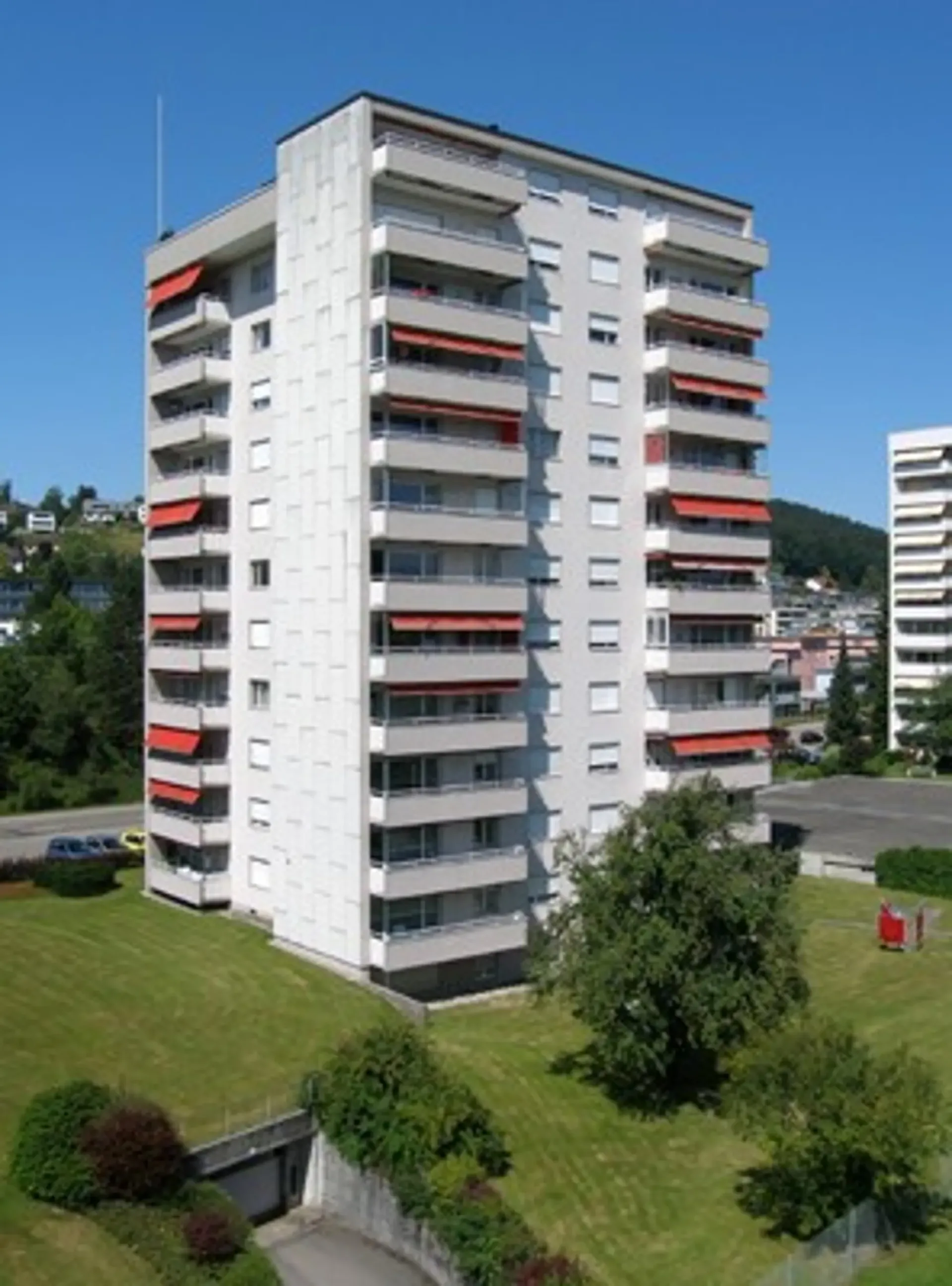 Sonnige Wohnung mit Gartensitzplatz
