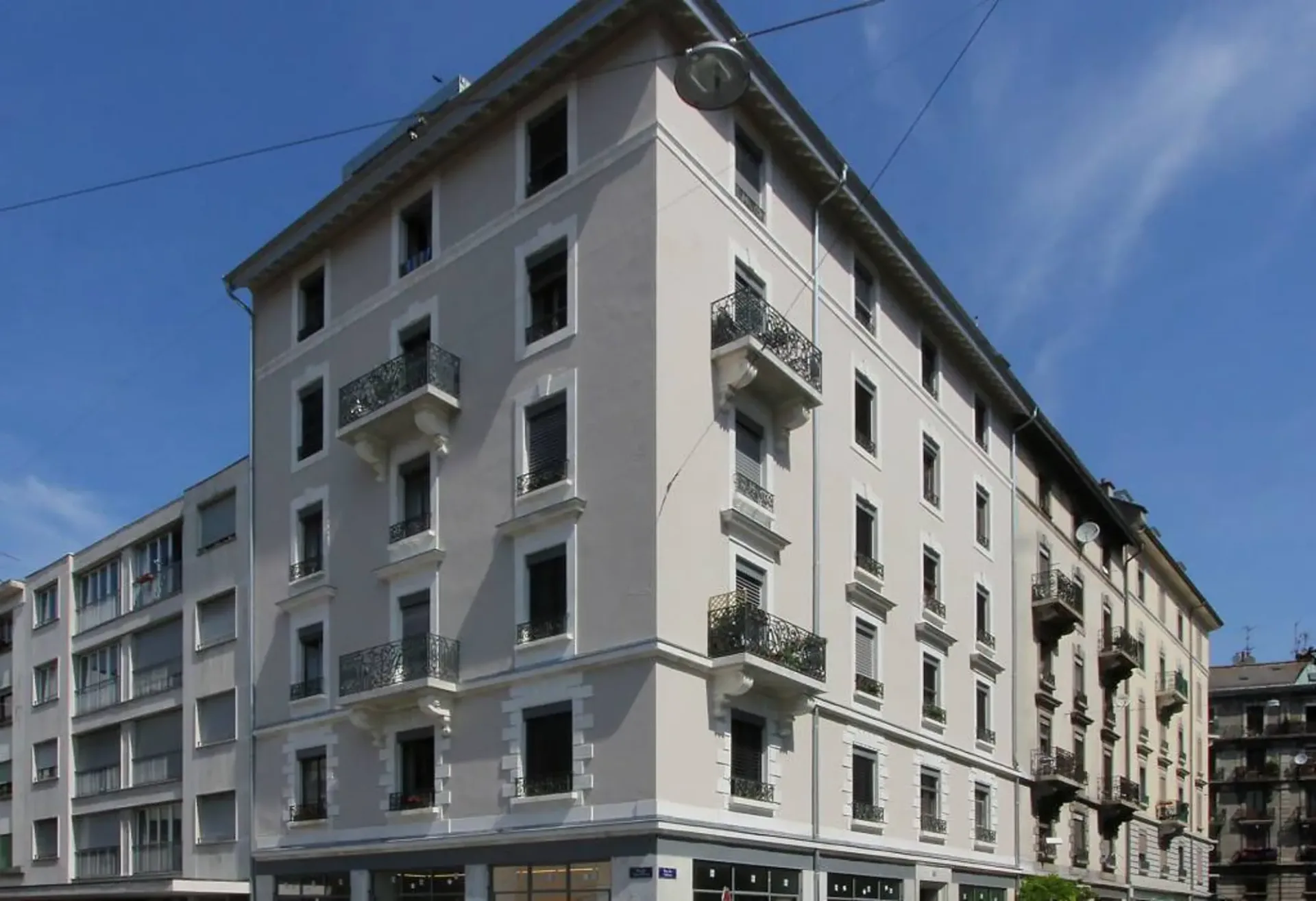 Bello appartamento di 3 locali in stile antico a Plainpalais