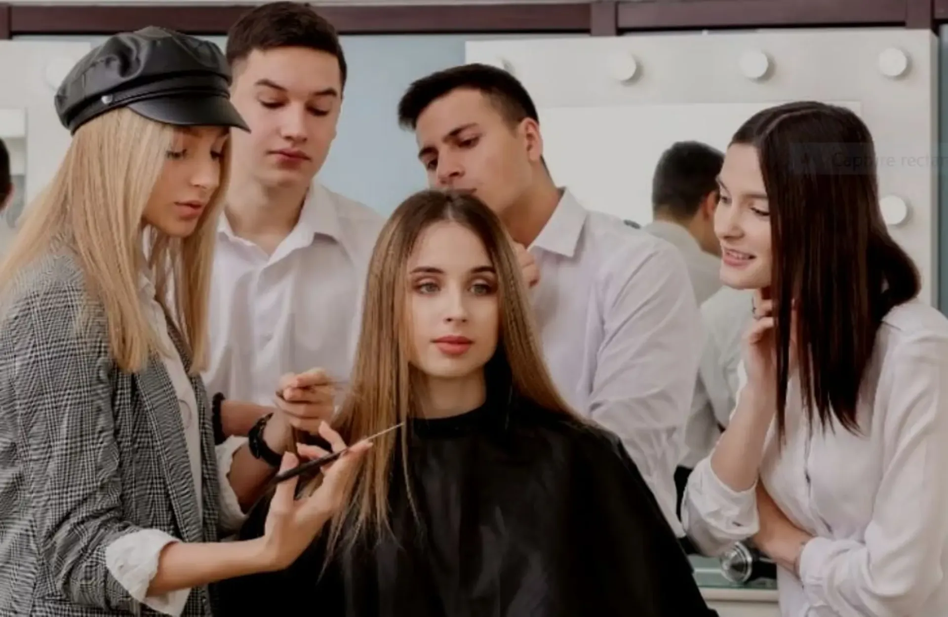 GROSSE SCHULE-FRISÖRSALON - IDEALE LAGE