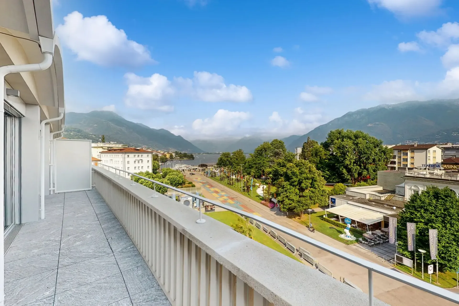 Exklusives 3.5-Zimmer-Apartment mit Seeblick im Herzen von Locarno