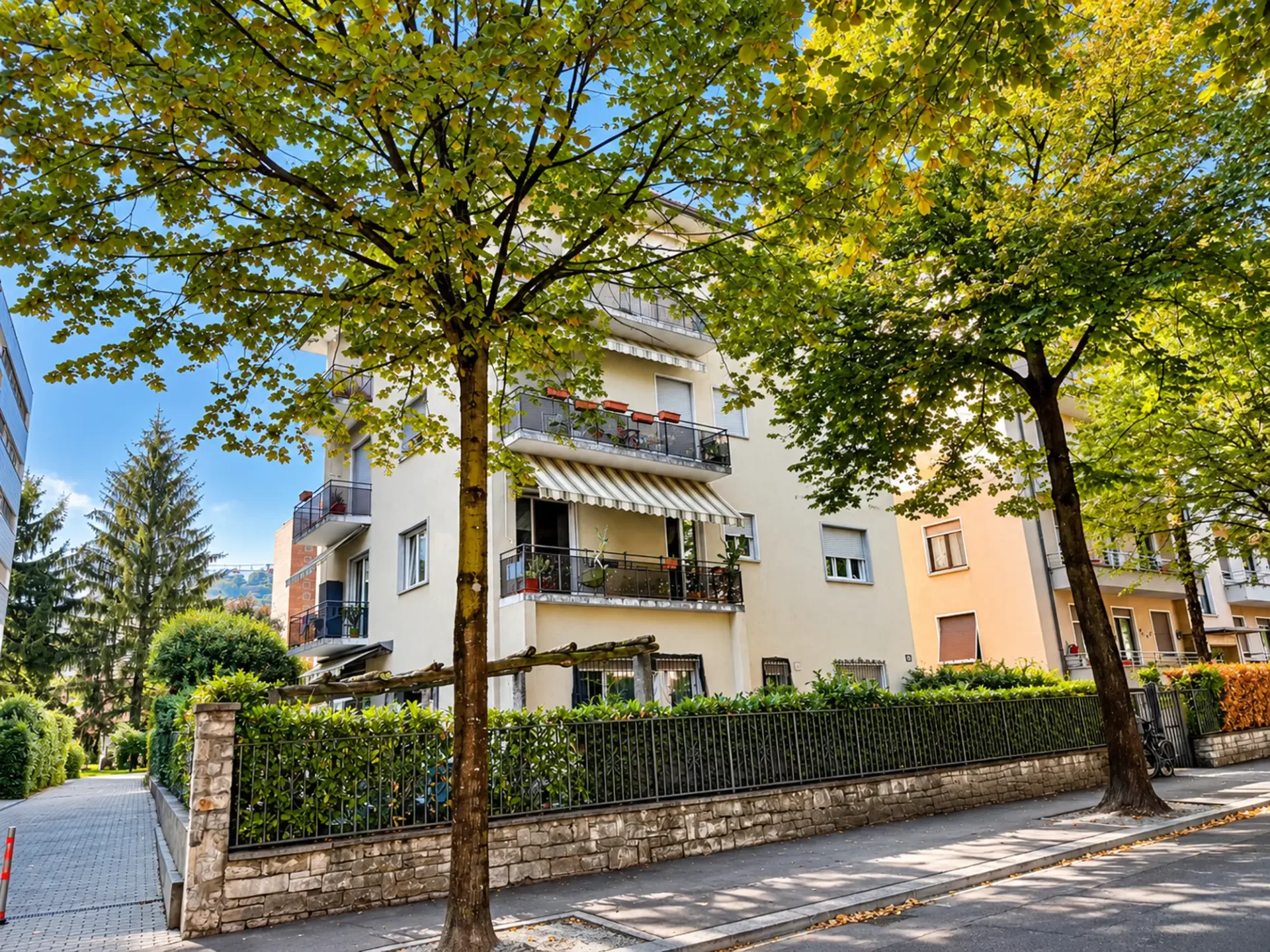 LUGANO ZENTRAL | 4,5 LOKALE + ZWEI APARTMENTS MIT EINKOMMEN – EINE EINZIGARTIGE IMMOBILIEGELEGENHEIT