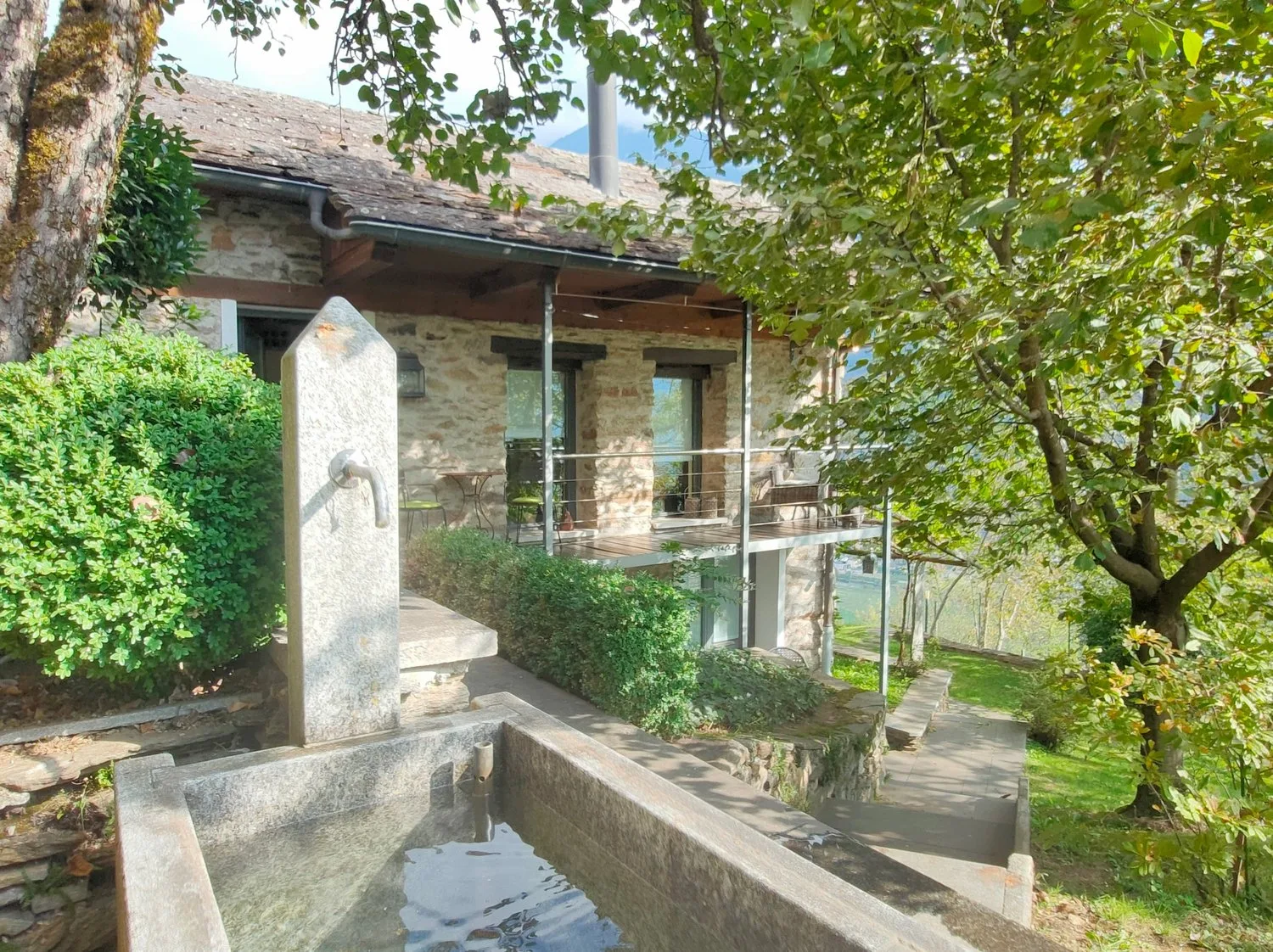 Very beautifully built rustico in the sunny Blenio Valley in Semione