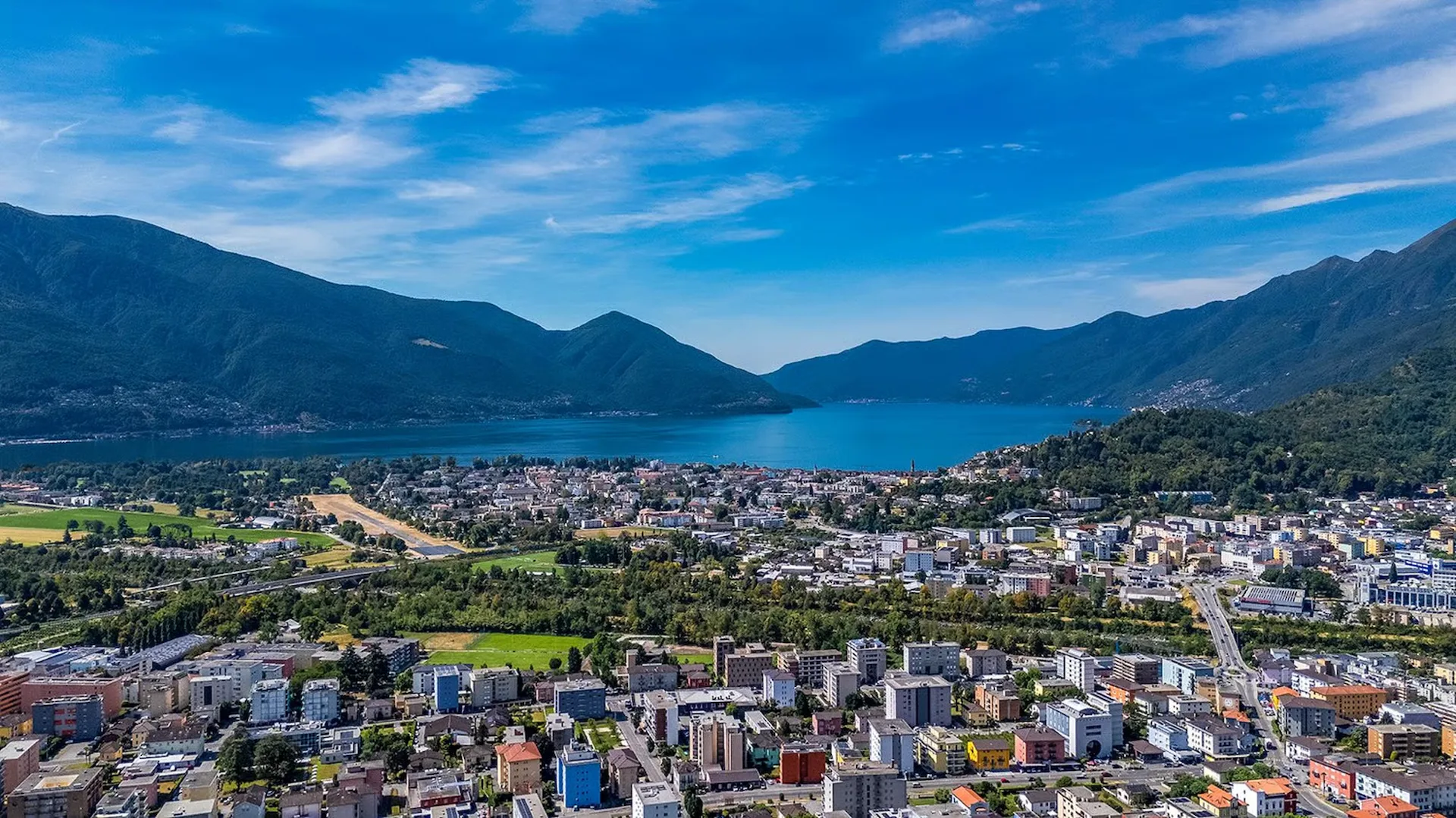 5.5 locali con splendida vista lago / Panoramaaussicht