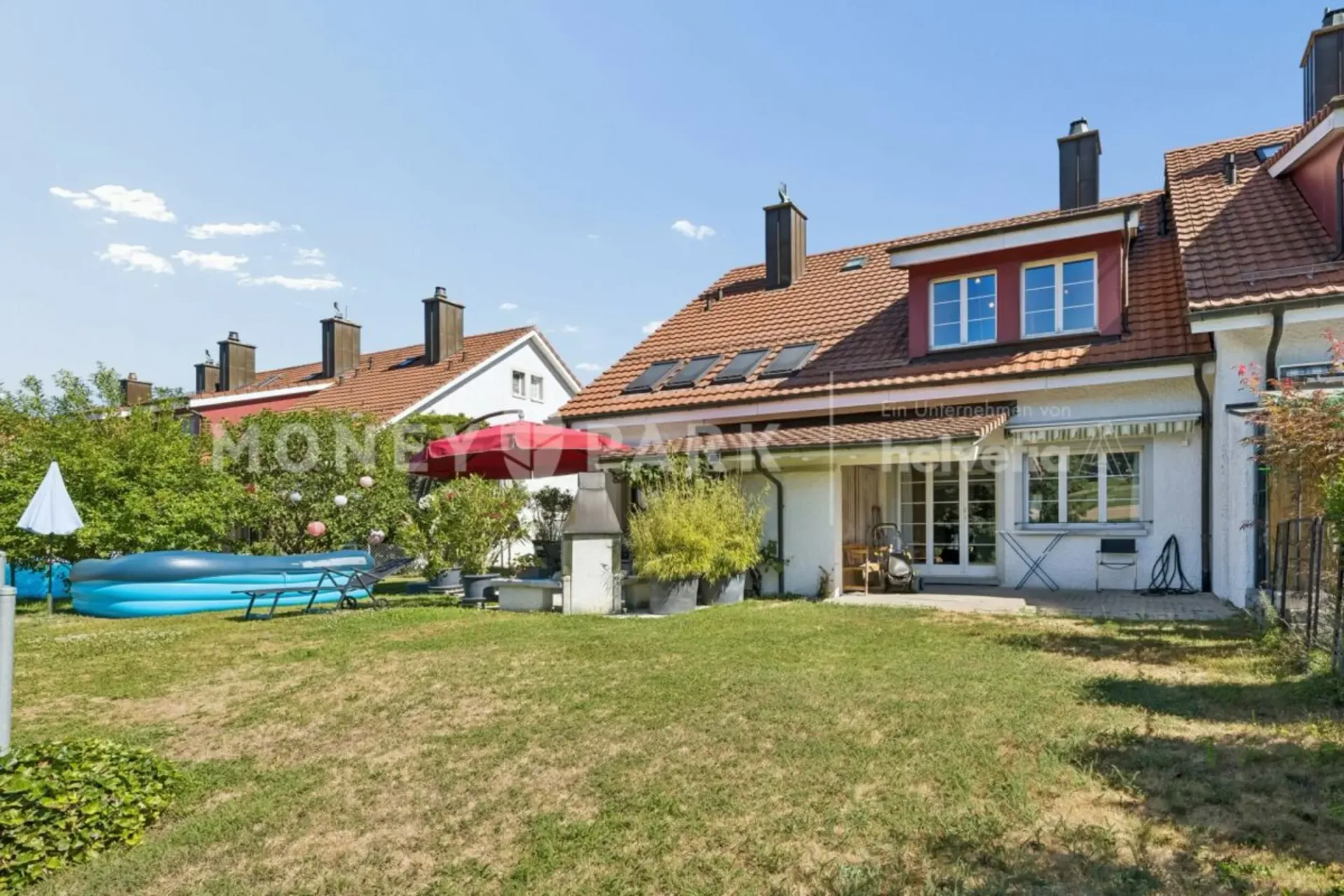 5.5-Zimmer-Reihenhaus mit Garten, Privatsphäre und Weitsicht