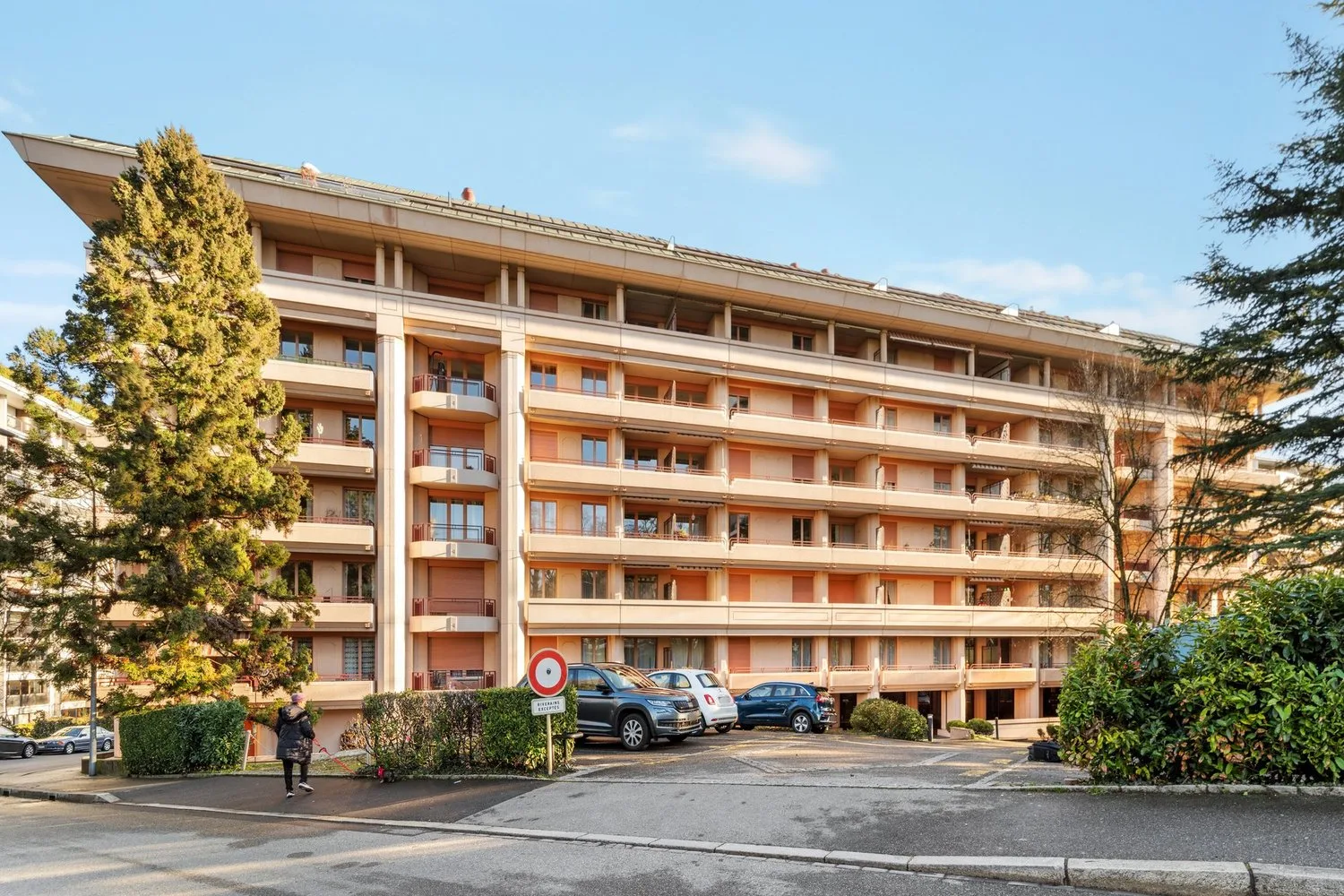 Appartamento di quattro locali vicino al quartiere delle Nazioni