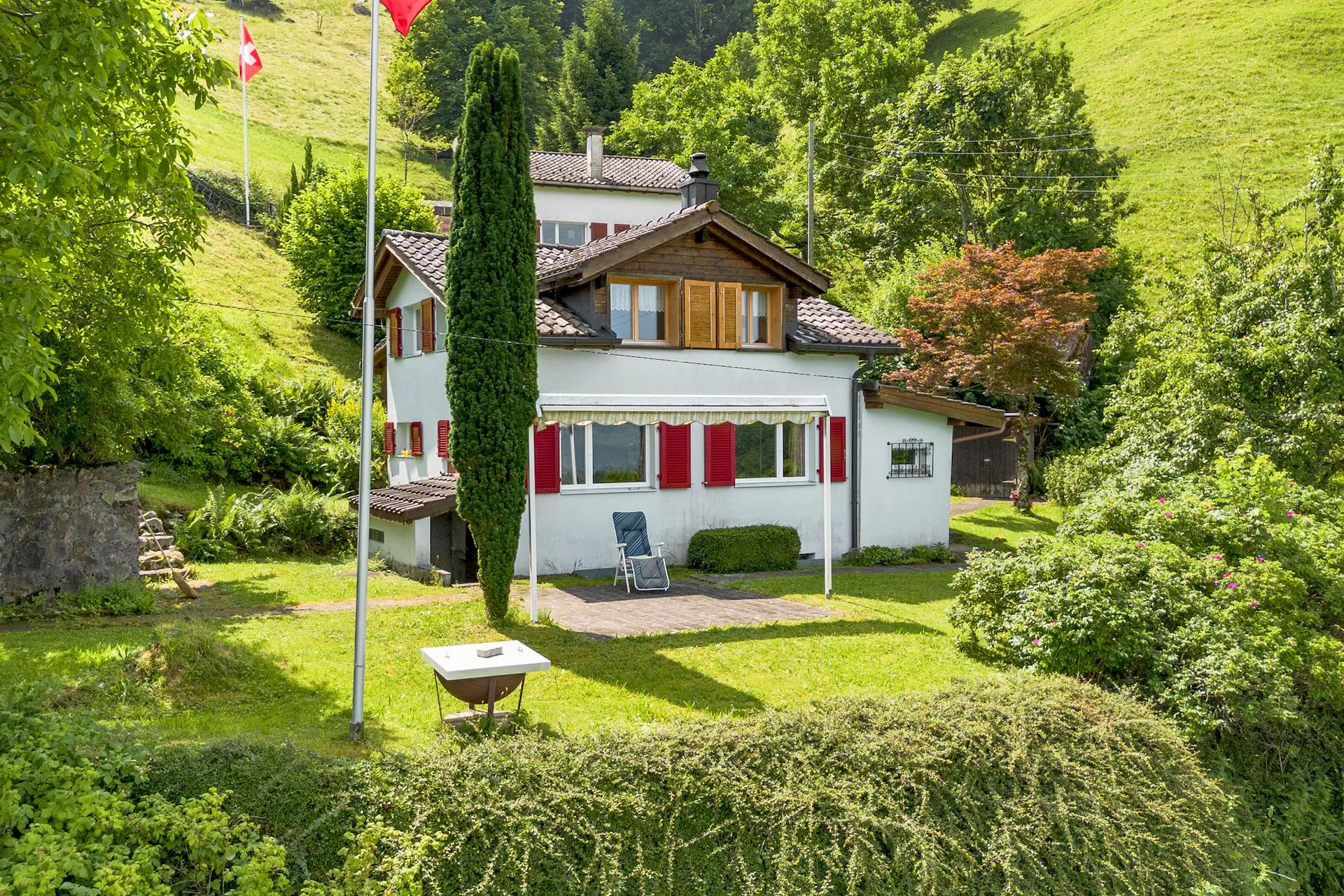 Ein Juwel in erhöhter Aussichtslage über dem Walensee
