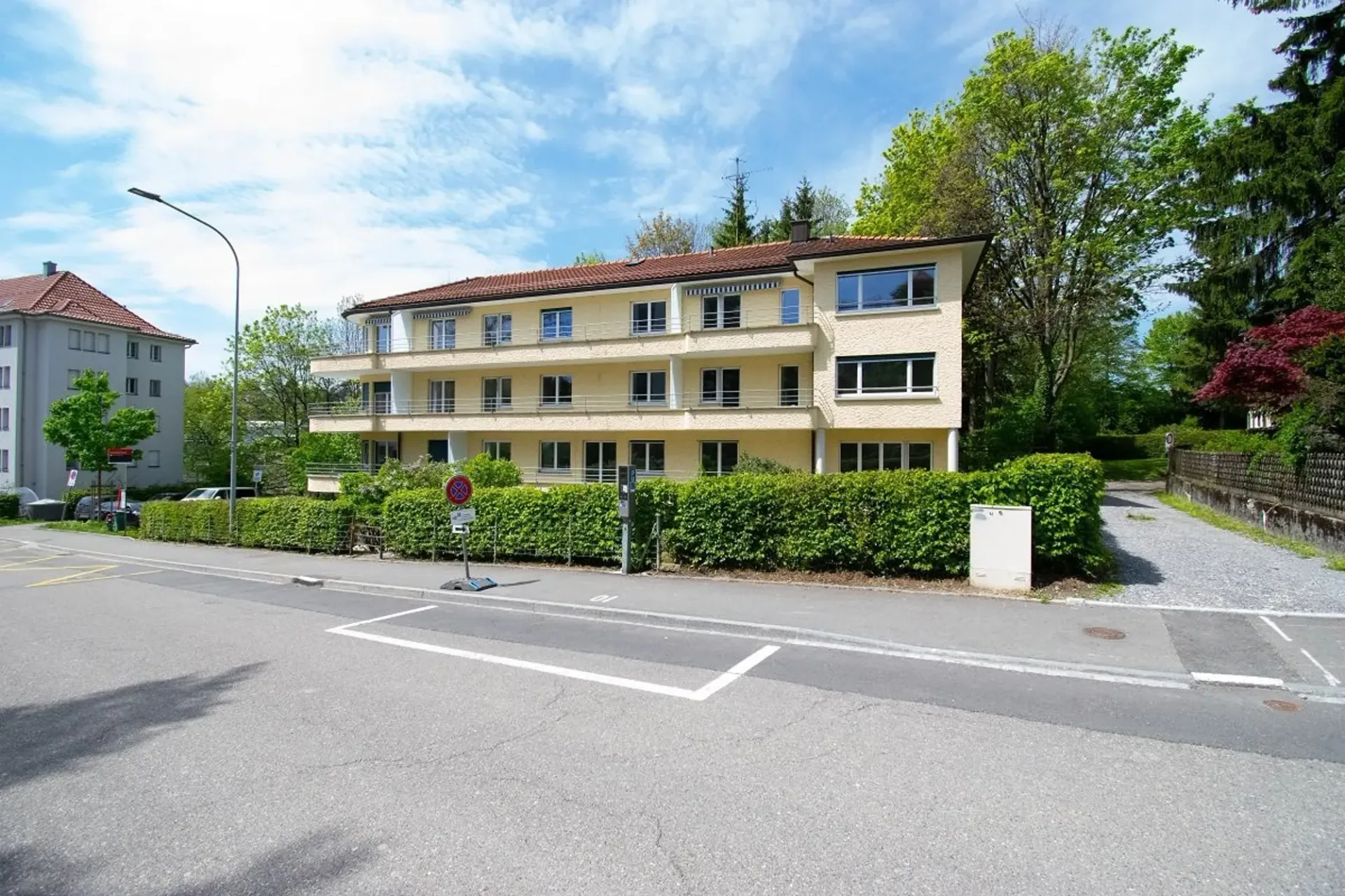 Tolle, moderne Wohnung mit Buslinie vor dem Haus!
