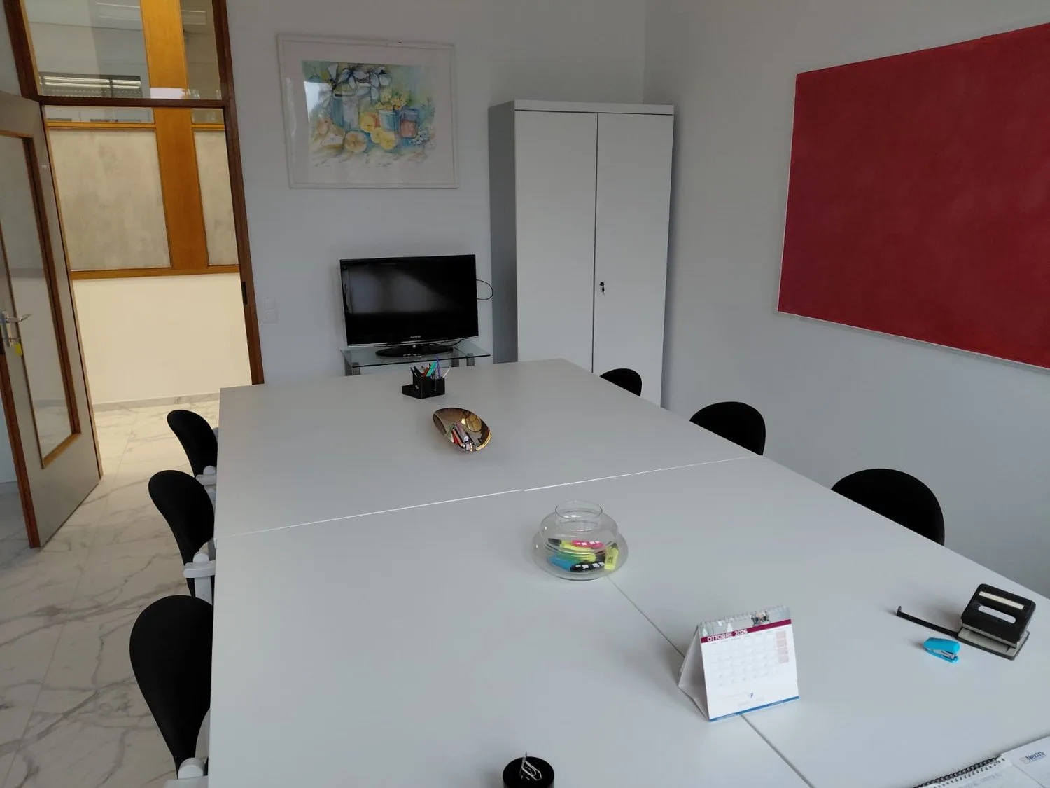 Büros mit inklusiven Dienstleistungen