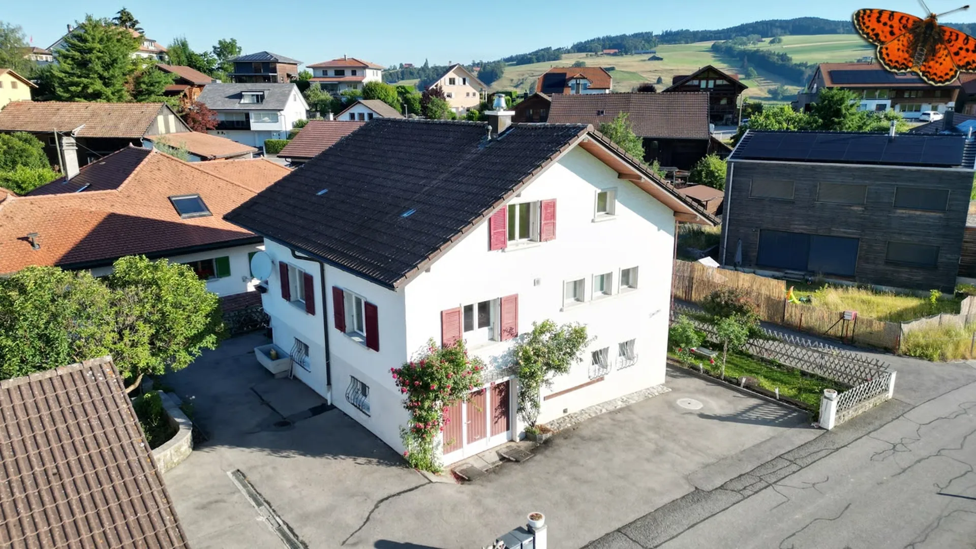 Gelegenheit in Vuadens: Haus mit 2 Wohnungen auf großem Grundstück