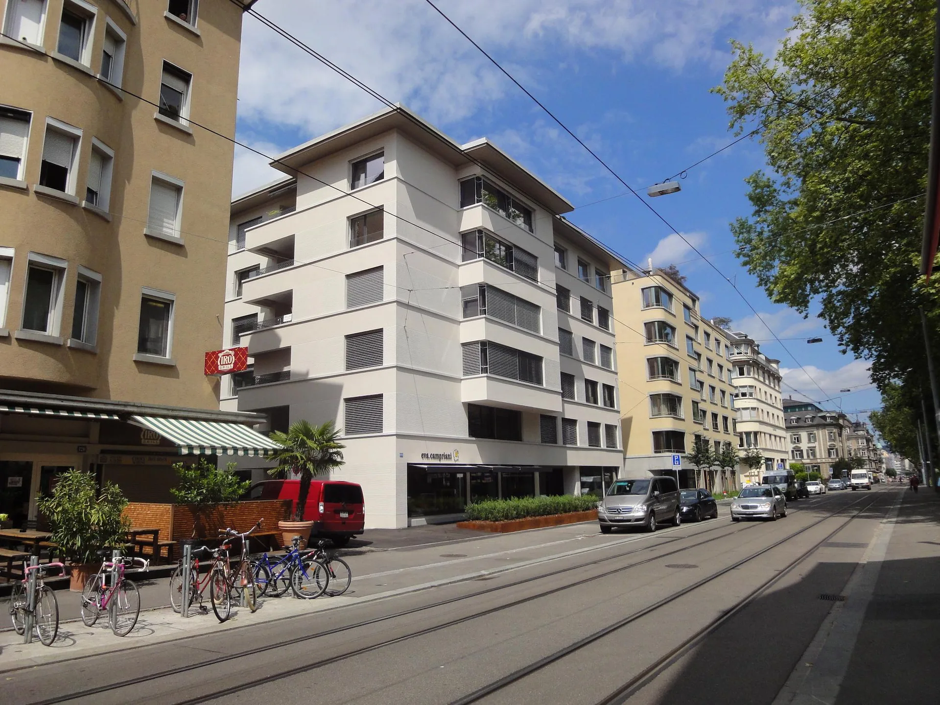 Grosszügige Wohnung im Herzen von Zürich Seefeld!