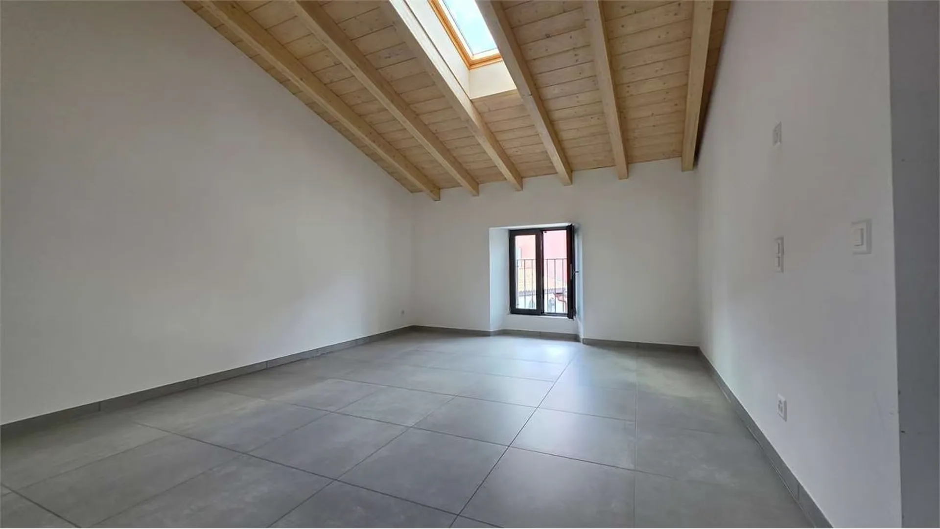 Neue 3.5-Zimmer-Wohnung in Stabio