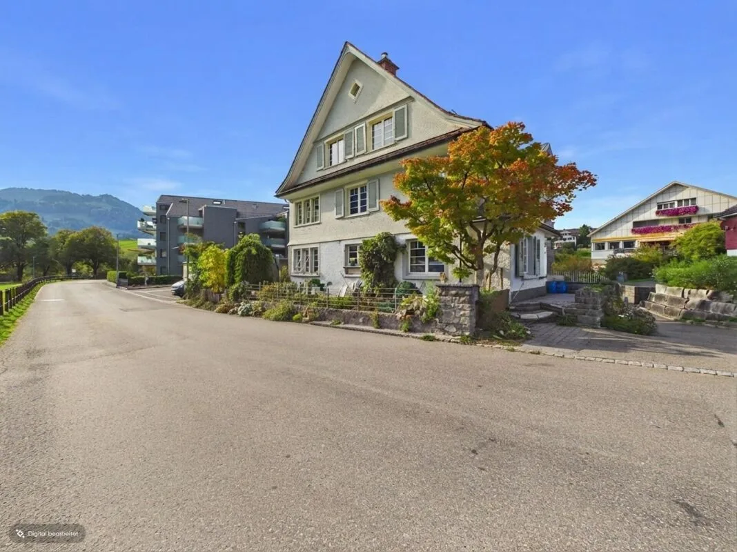 EIN ZUHAUSE MIT GESCHICHTE, CHARME UND VIEL PLATZ