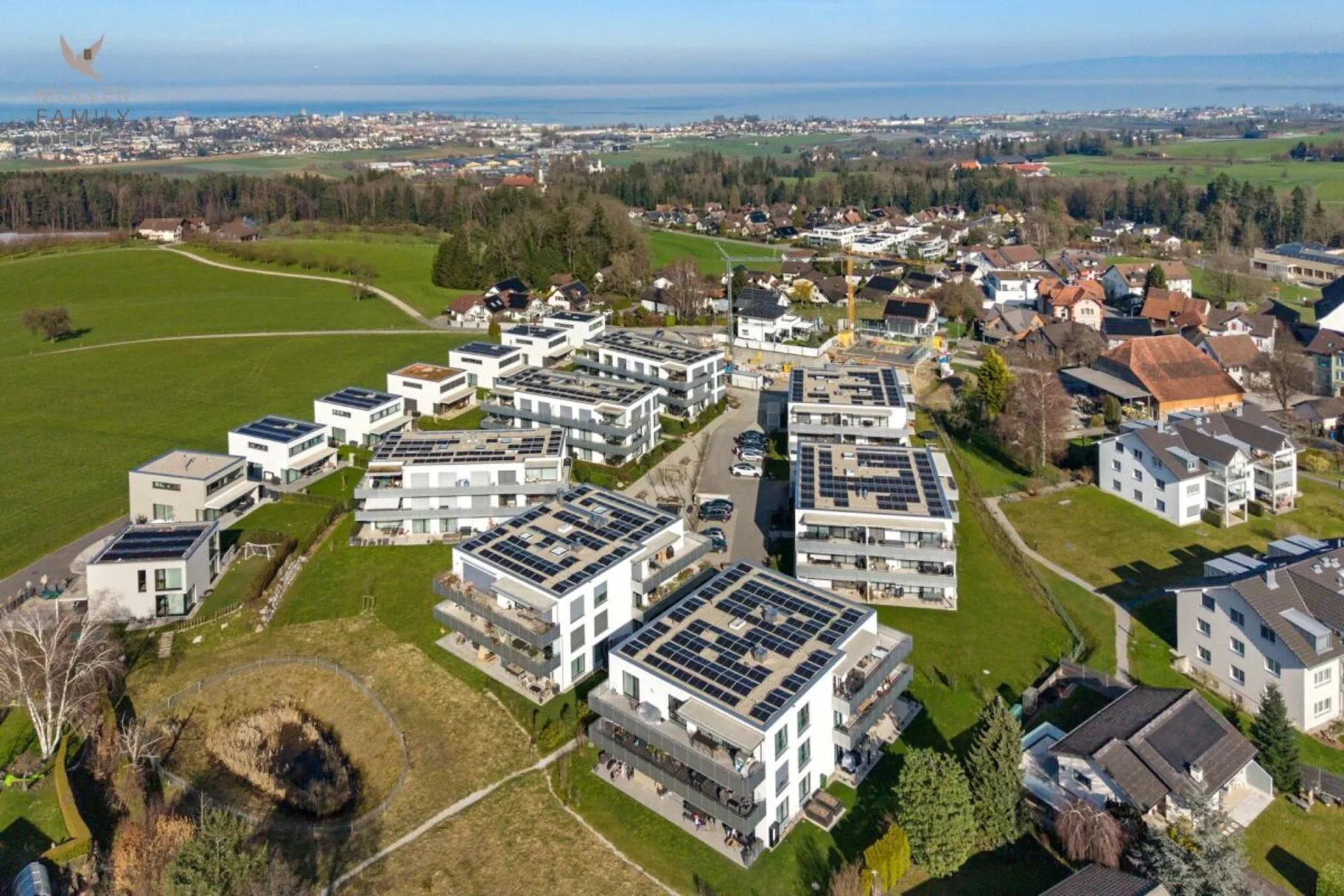 Neuwertige und familienfreundliche 5 1/2 Zimmer-Wohnung mit grossem Balkon und hochwertigem Ausbau