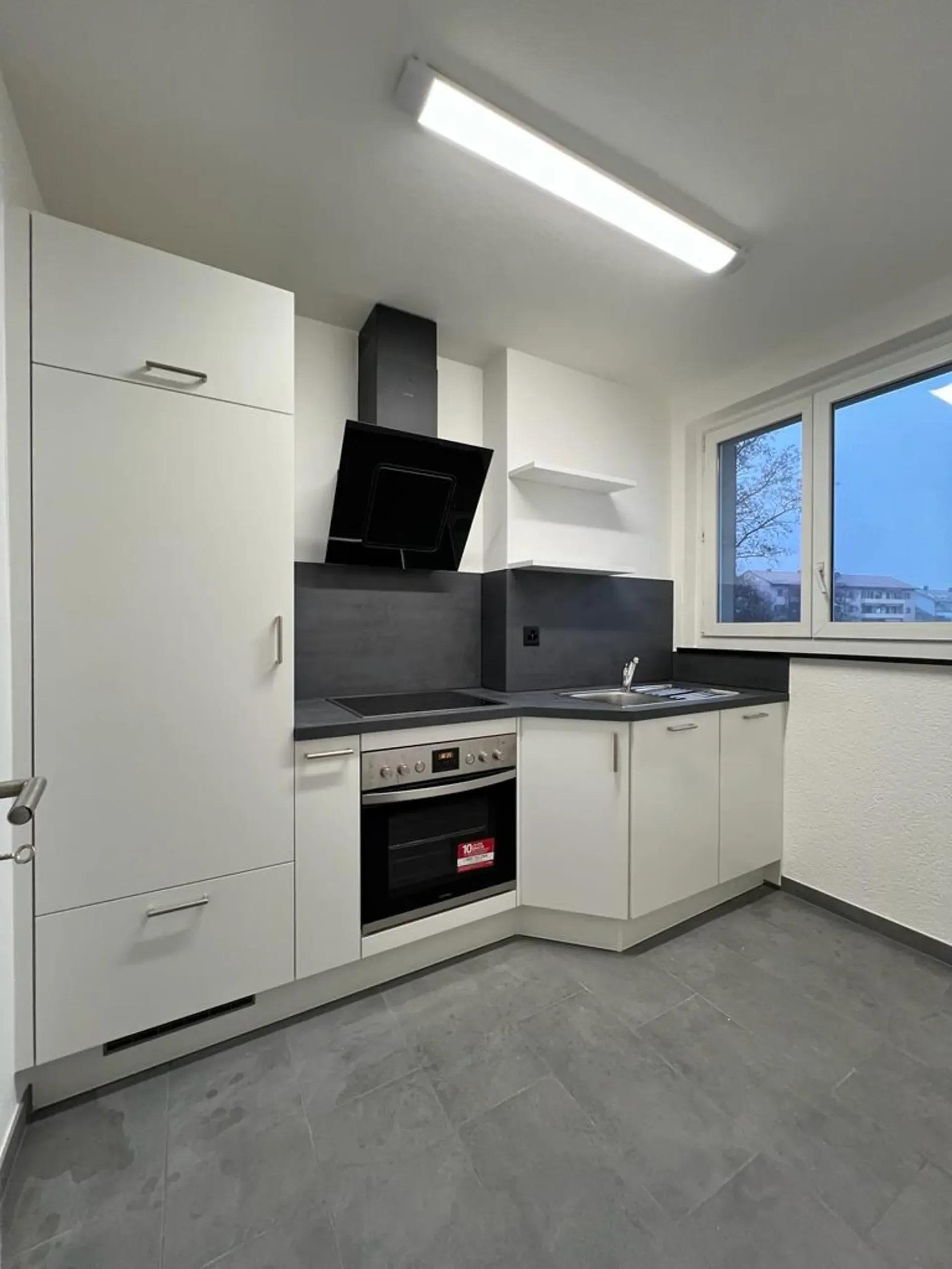 Teilrenovierte 3.5-Zimmer-Wohnung mit neuer Küche
