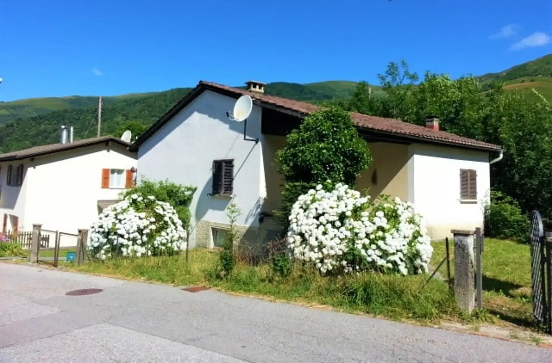 Einfamilienhaus umgeben von der Natur