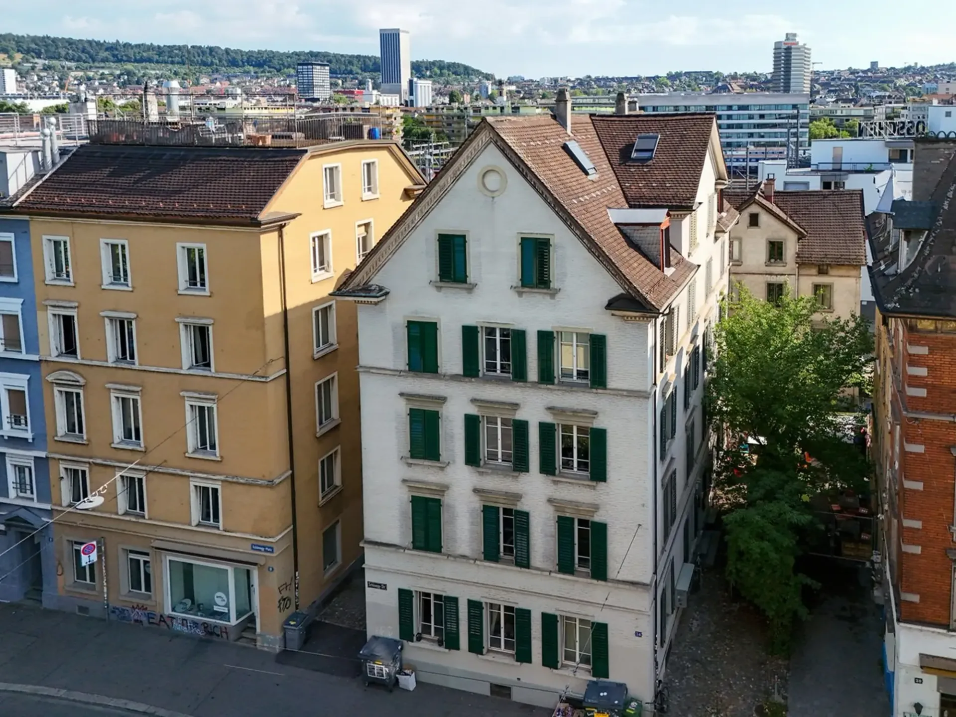 Maison multifamiliale historique avec potentiel de développement dans le district 4