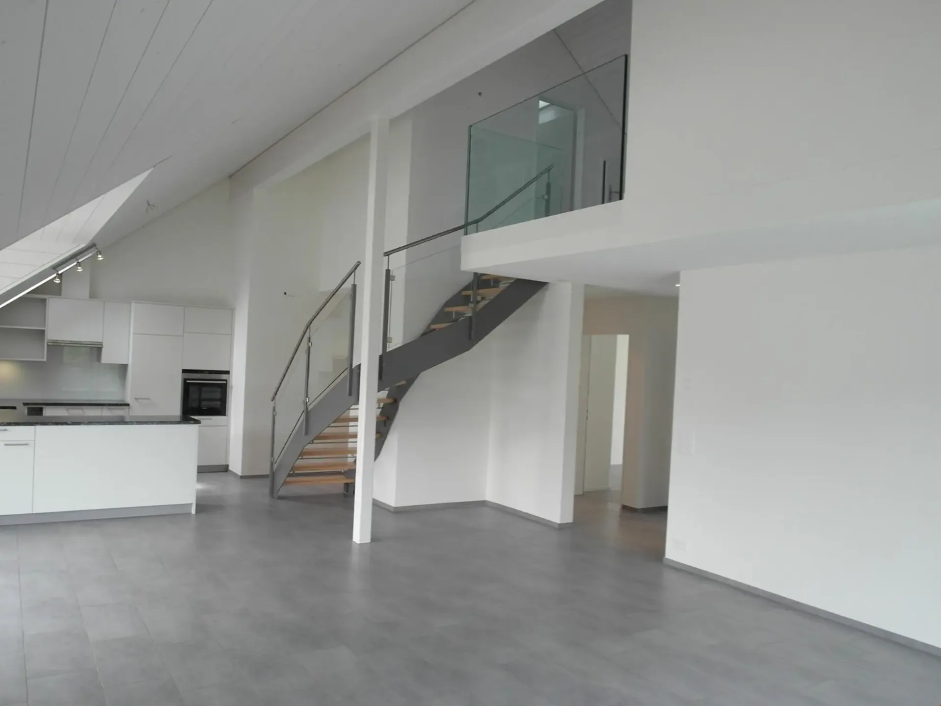 Attraktive 4.5 Zimmer-Maisonettewohnung im Hirschthal