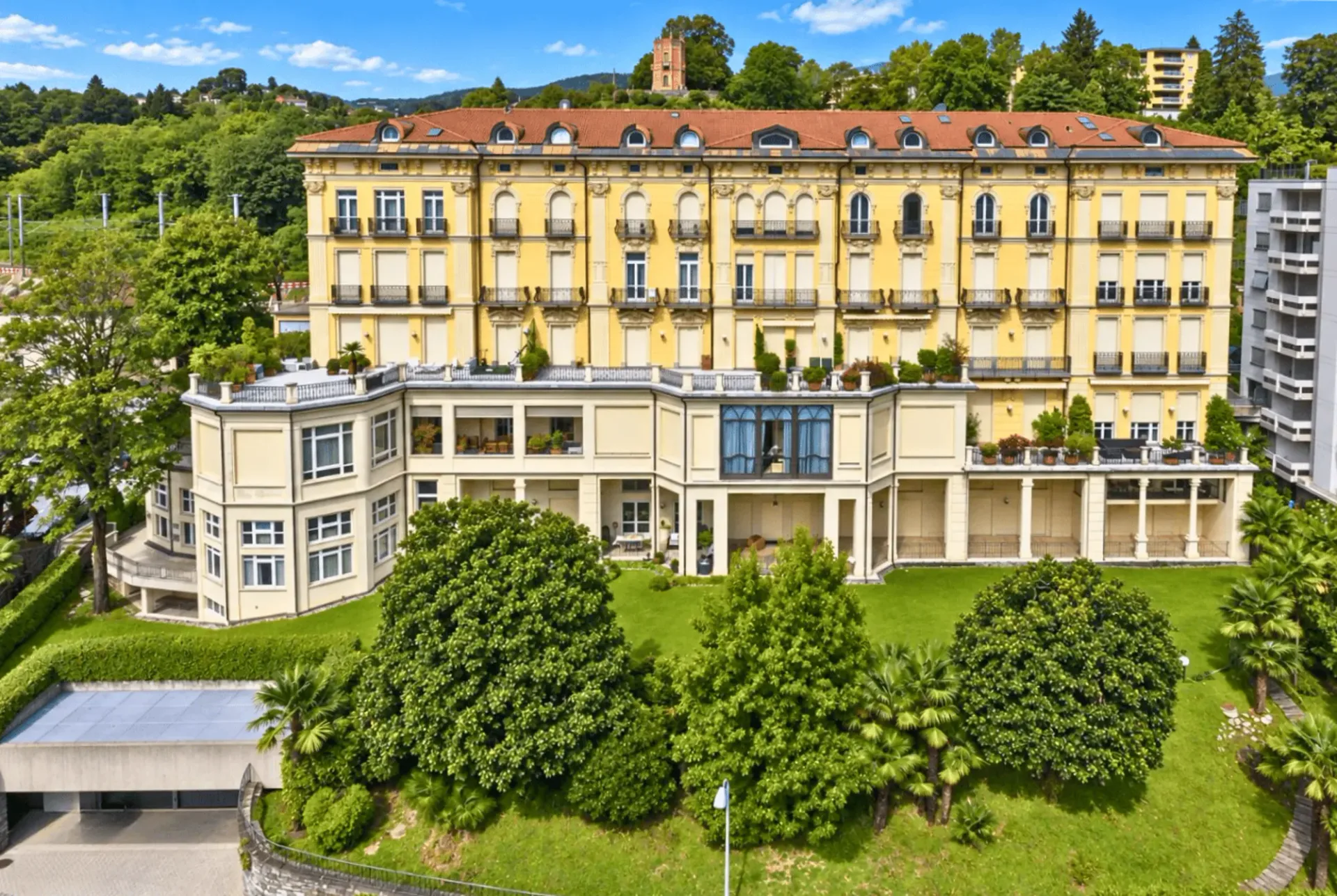 Bristol Residence | Spacious 3.5-room apartment with stunning lake view