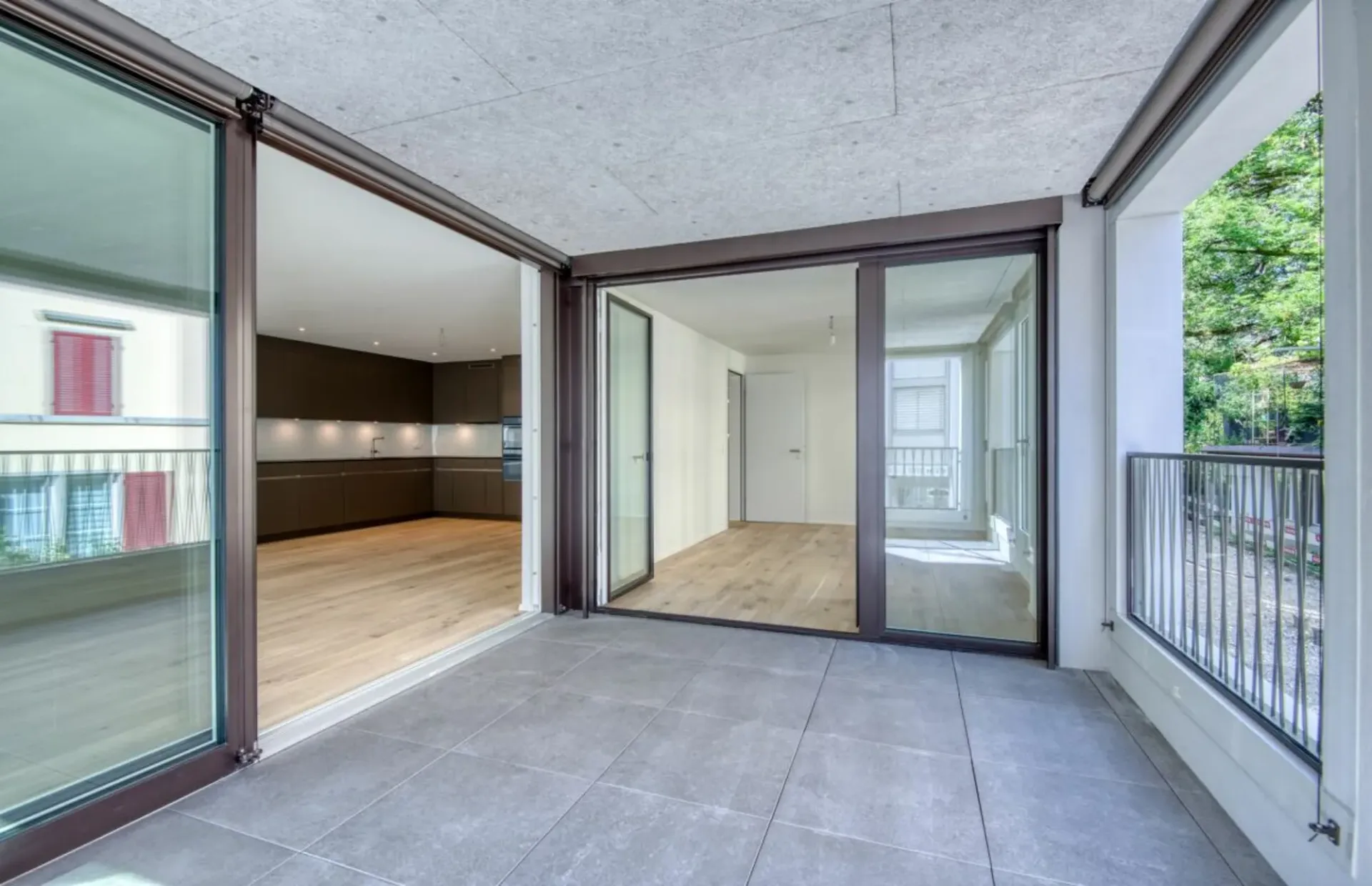 Moderne 3.5-Zimmer-Wohnung mit Loggia an zentraler Lage