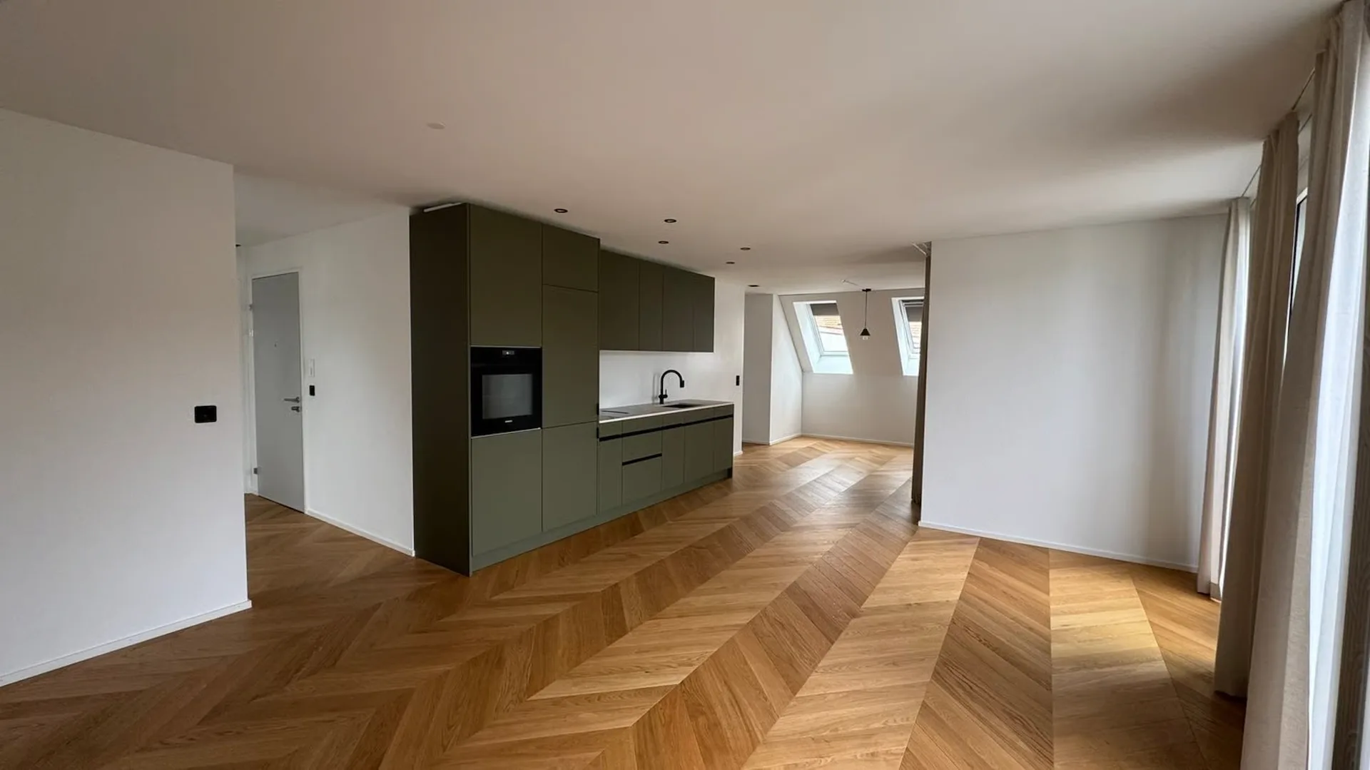 Grosszügige und moderne 4.5-Zimmer Wohnung
