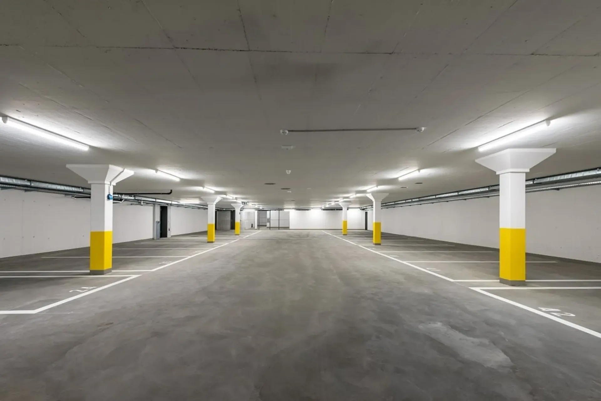 Motorradplatz in Albisrieden zu vermieten