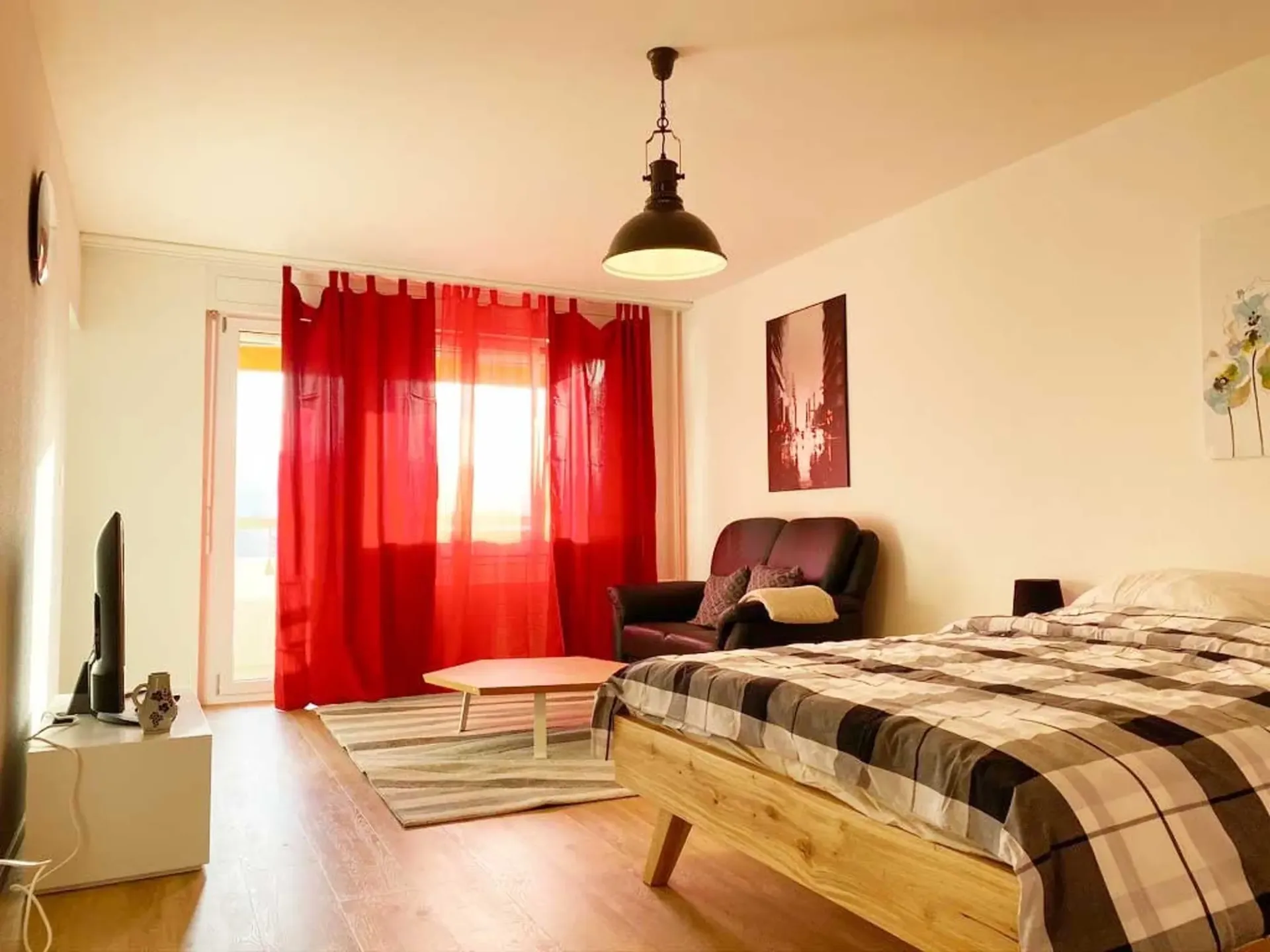 🏡 Vollständig möblierte 1,5-Zimmer-Wohnung zur Miete – Überlandstrasse, 8051 Zürich