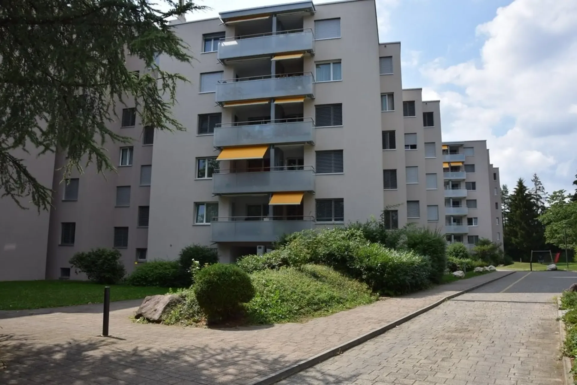 Einstellplatz zu vermieten nähe Glattpark!