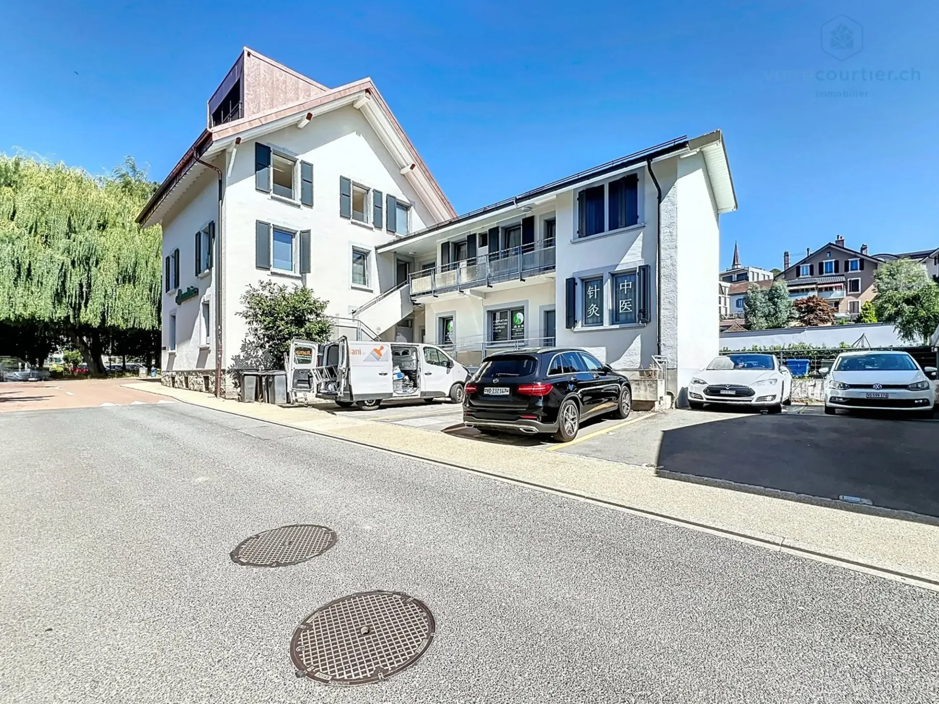 Renovierte Immobilie zu 100% vermietet, Hyperzentrum, mit Tresorraum zur Wertsteigerung