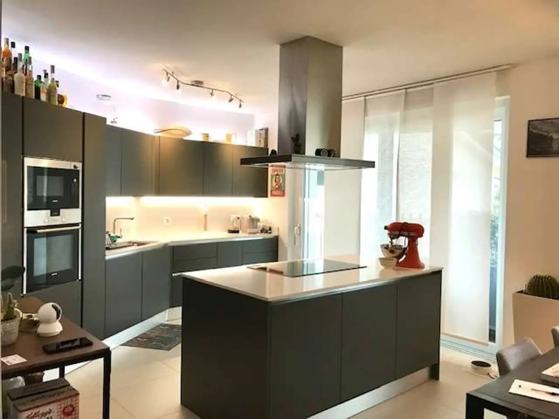 Elegantes Landhaus mit hohem Standard und privatem Garten