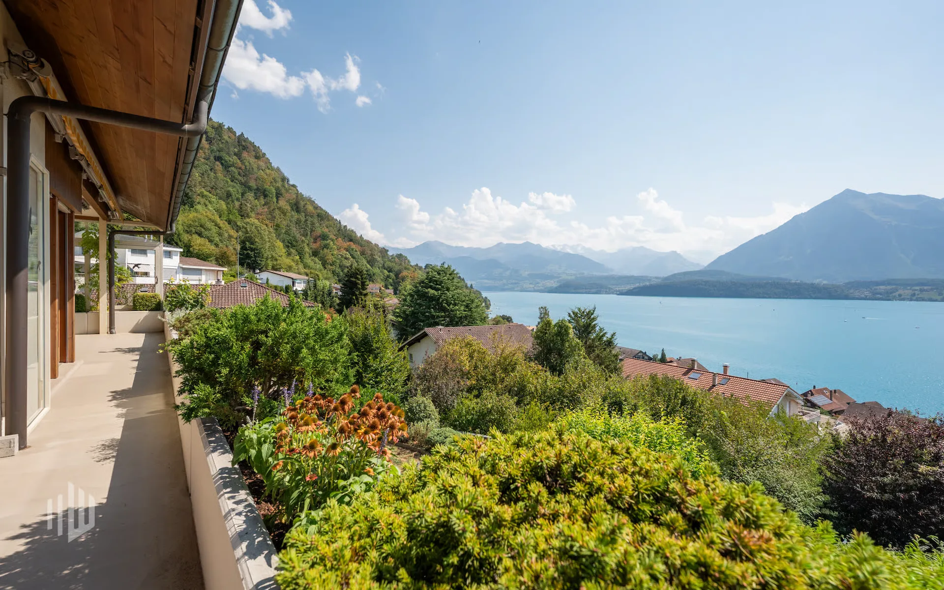 ImmoWyss -  Einfamilienhaus über dem Thunersee mit unverbaubarer Sicht