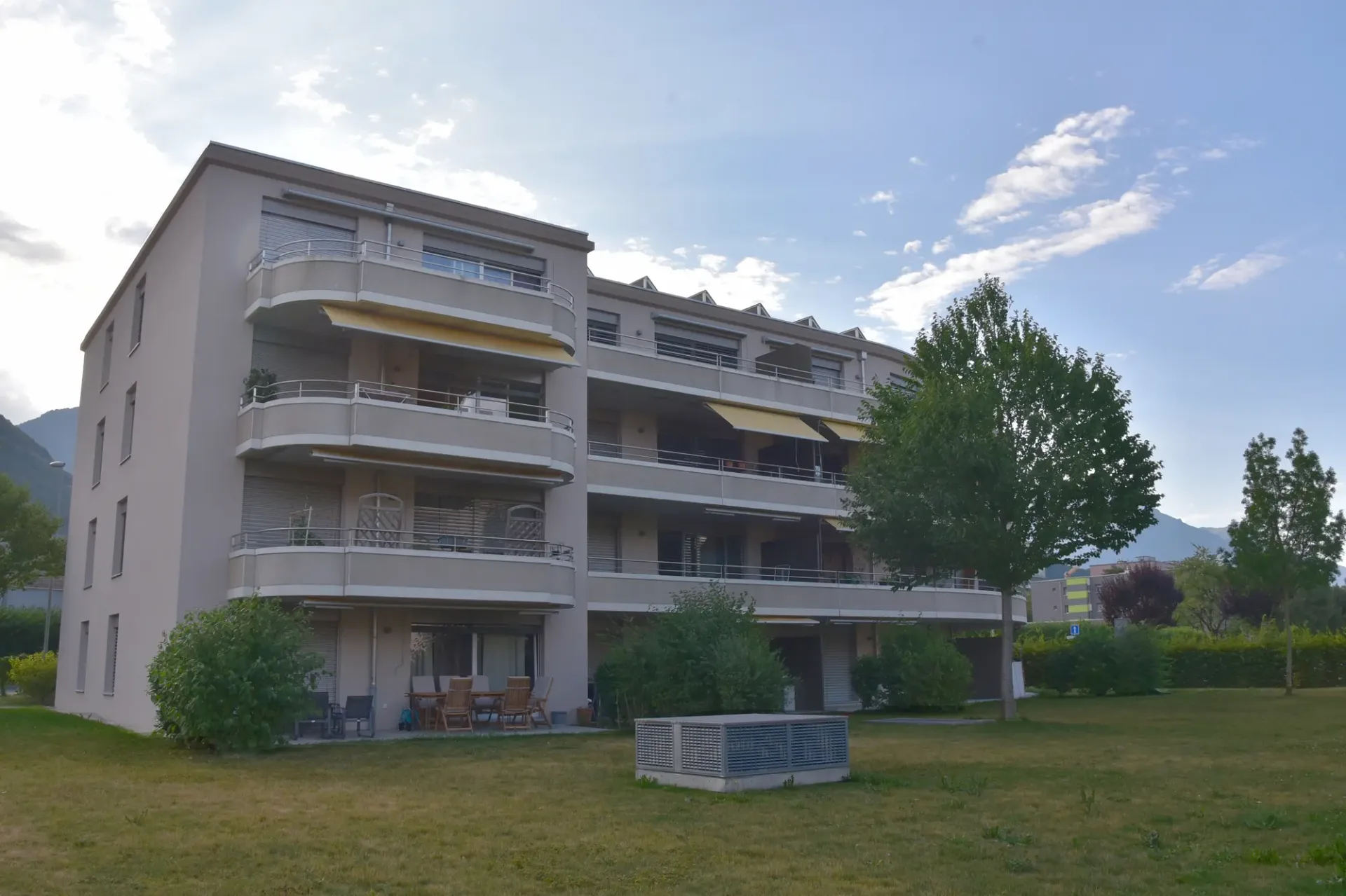 Außenparkplatz