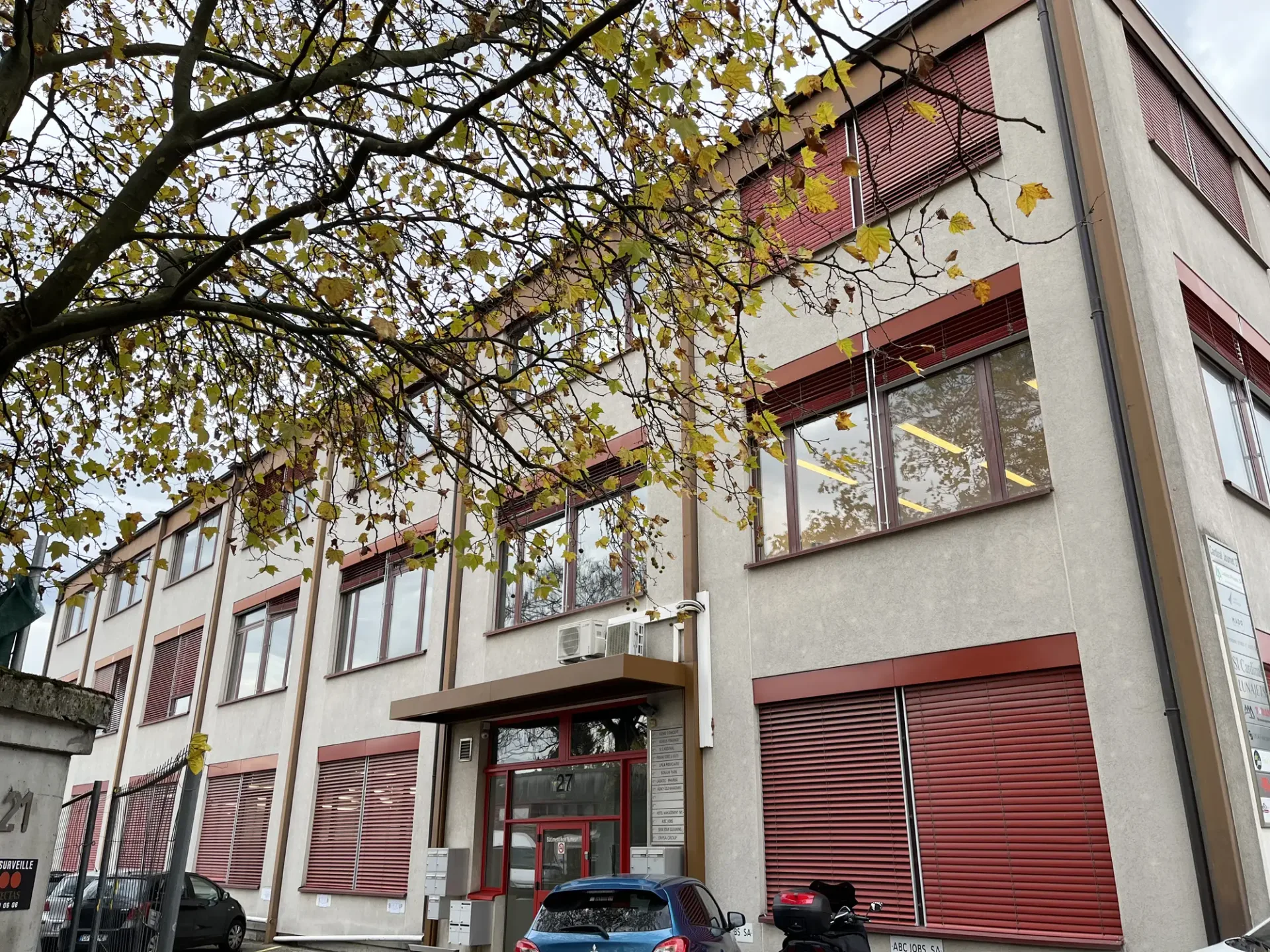 Büros von etwa 72m2 in Meyrin