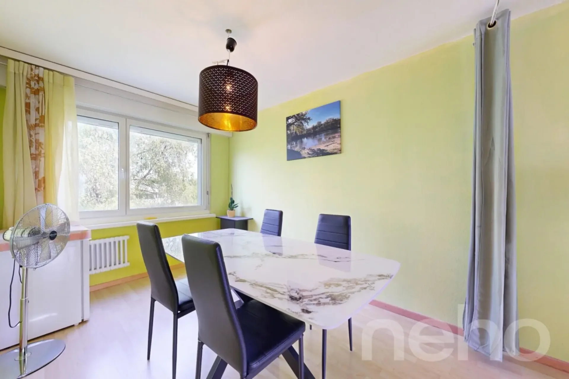 Ruhig gelegene 5-Zimmer-Wohnung mit Balkon und Tiefgaragenplatz