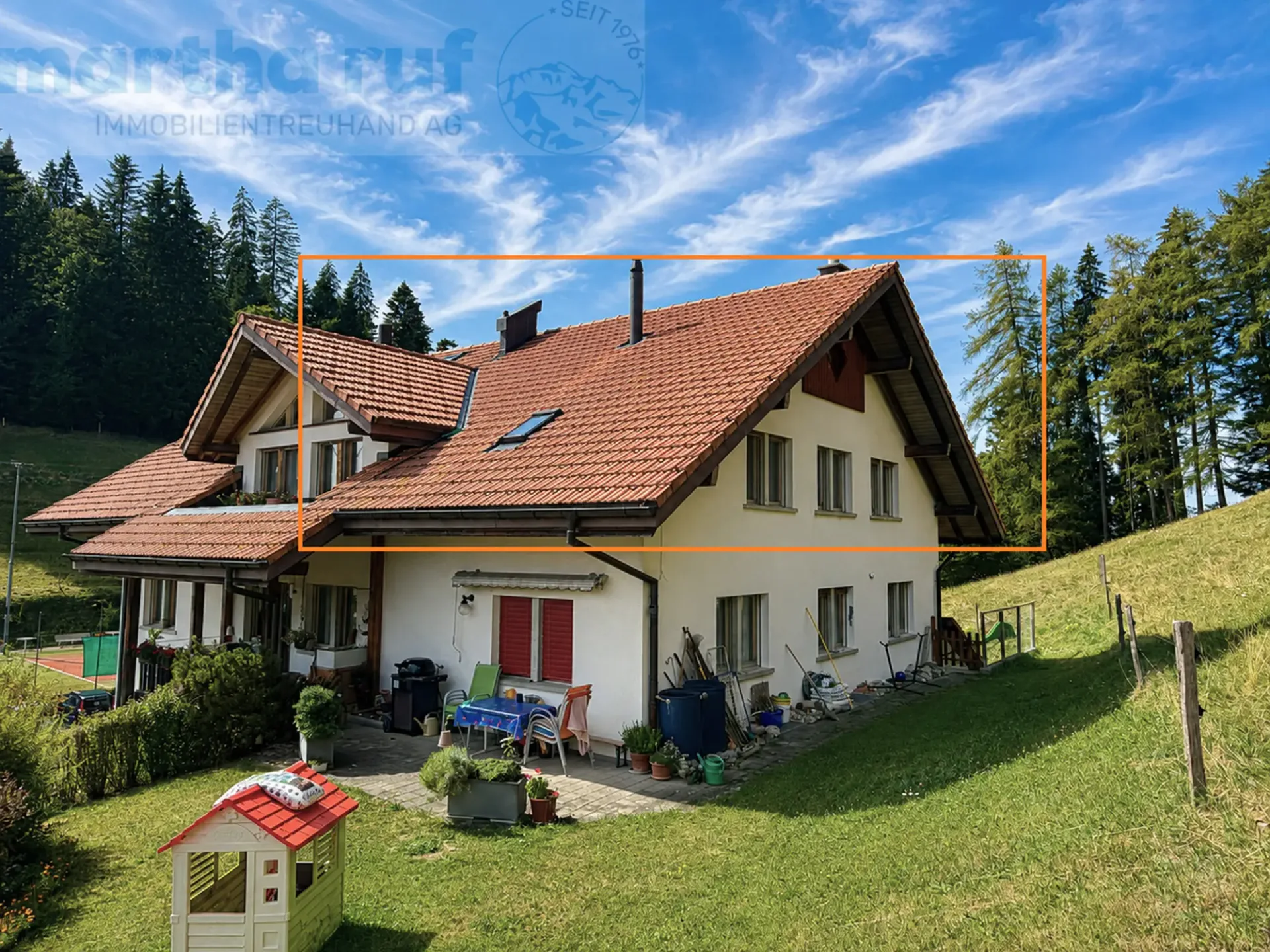 Gemütliche und charaktervolle 3.5- Zimmer Dachwohnung mit Galerie