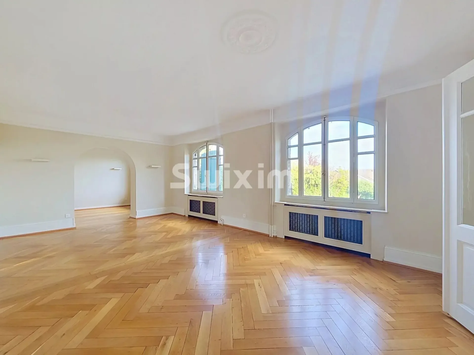 Elegantes Haus mit 8 Zimmern in Terre Sainte