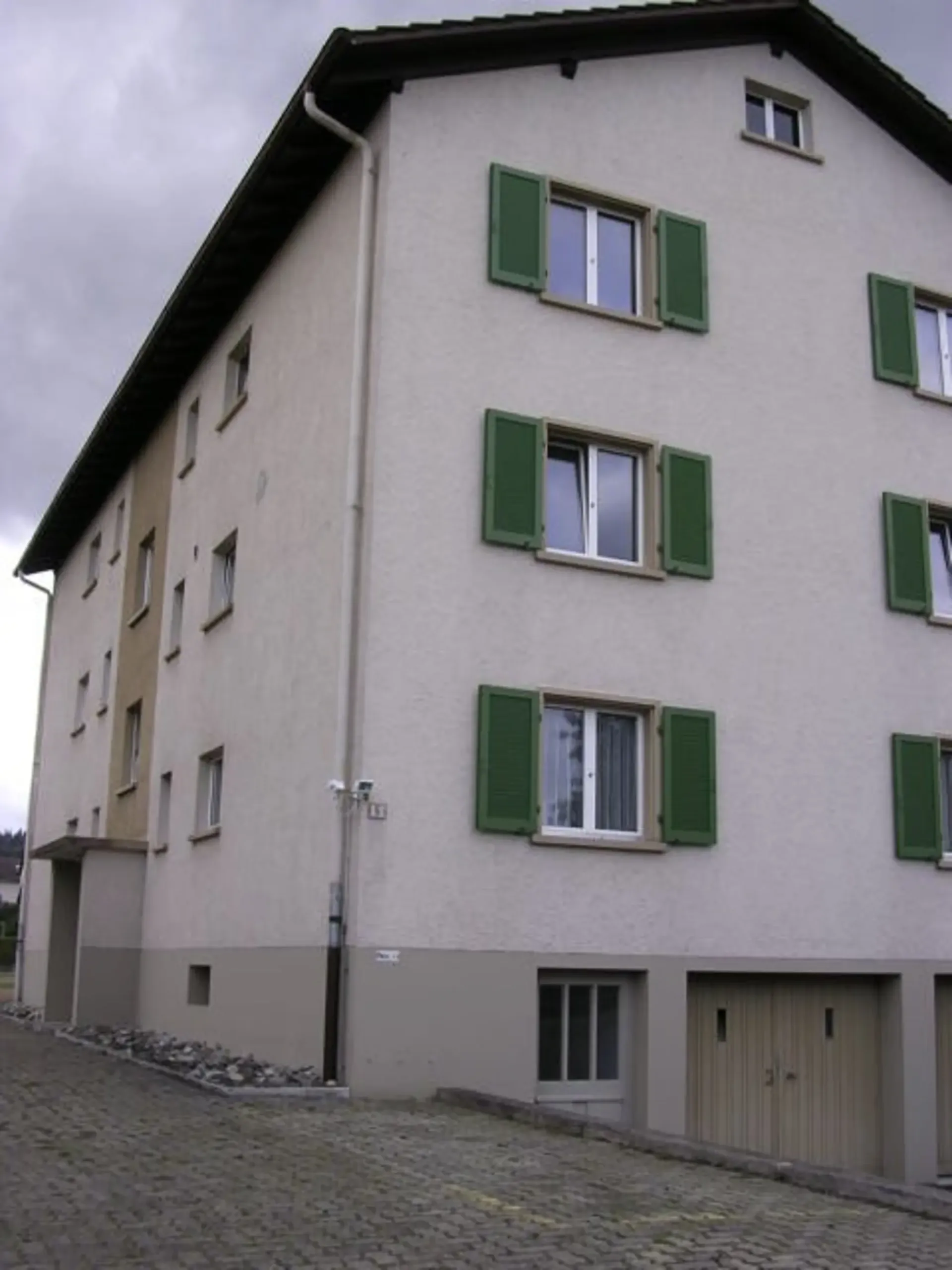 Helle teilrenovierte 3-Zimmerwohnung in Hunzenschwil!