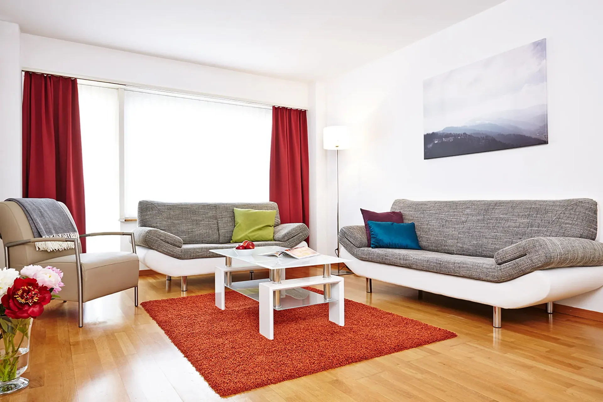 3-Zimmer Family Apartment mit Balkon möbiliert in Zürich - Nähe Bargrist/Hirsladen