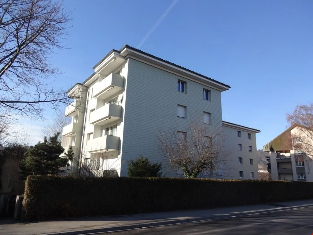 preiswerte 4-Zimmerwohnung mit Balkon und Aussicht