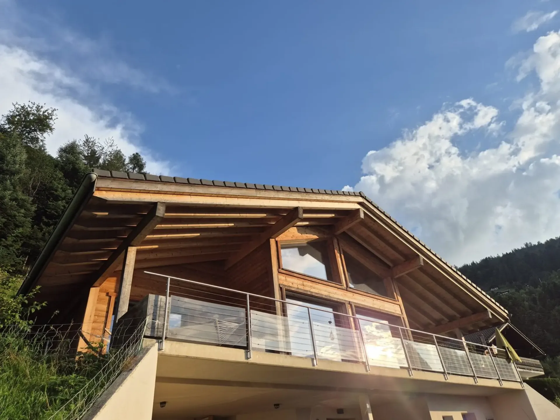 Moderne Villa 5.5 Zimmer: Volumen, Licht und Aussicht